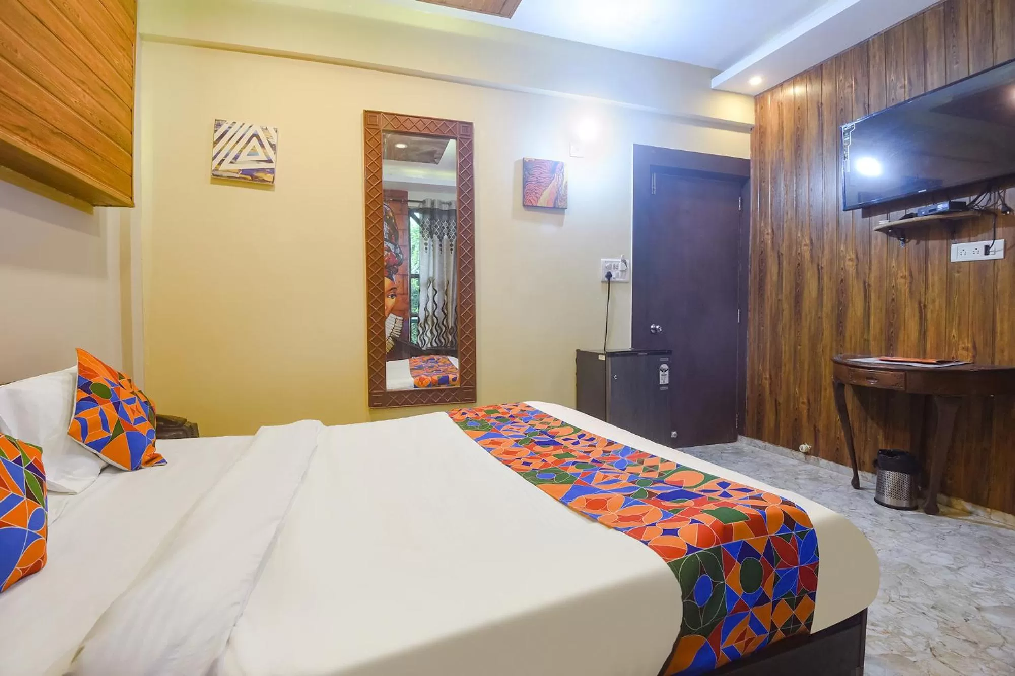 Bed in FabExpress Corinthia Boutique Rooms - Nr Candolim Beach