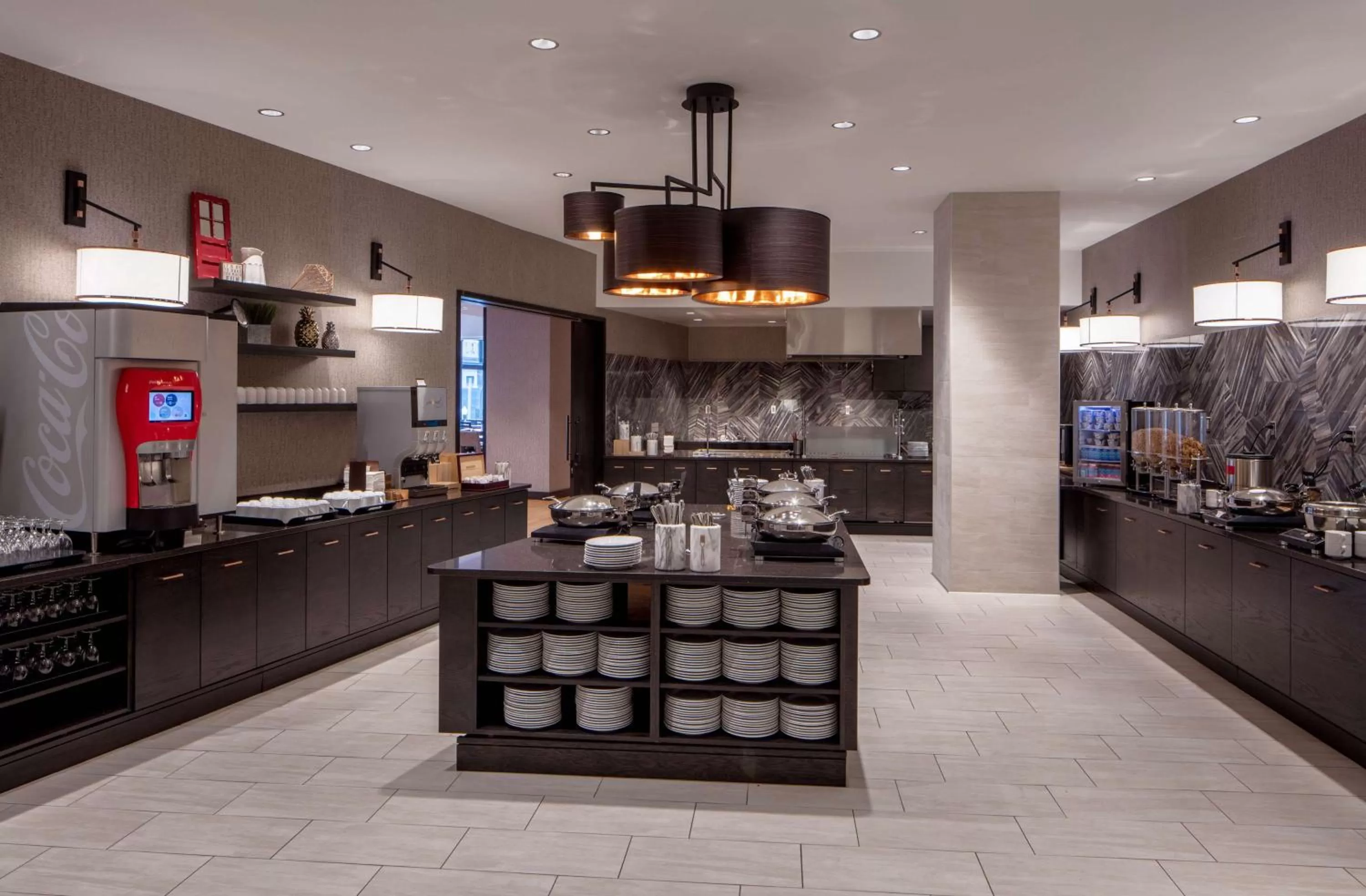 Restaurant/places to eat in Embassy Suites By Hilton Minneapolis Downtown Hotel