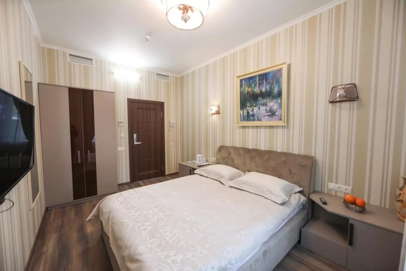 Bed in Hotel "Mandarin Clubhouse"