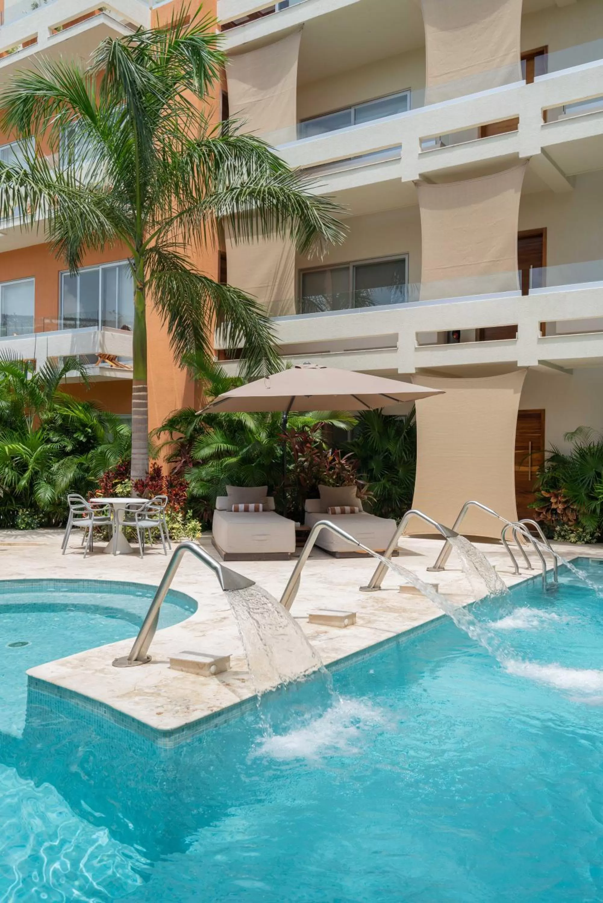 Garden in Valhalla Residences by Biwa