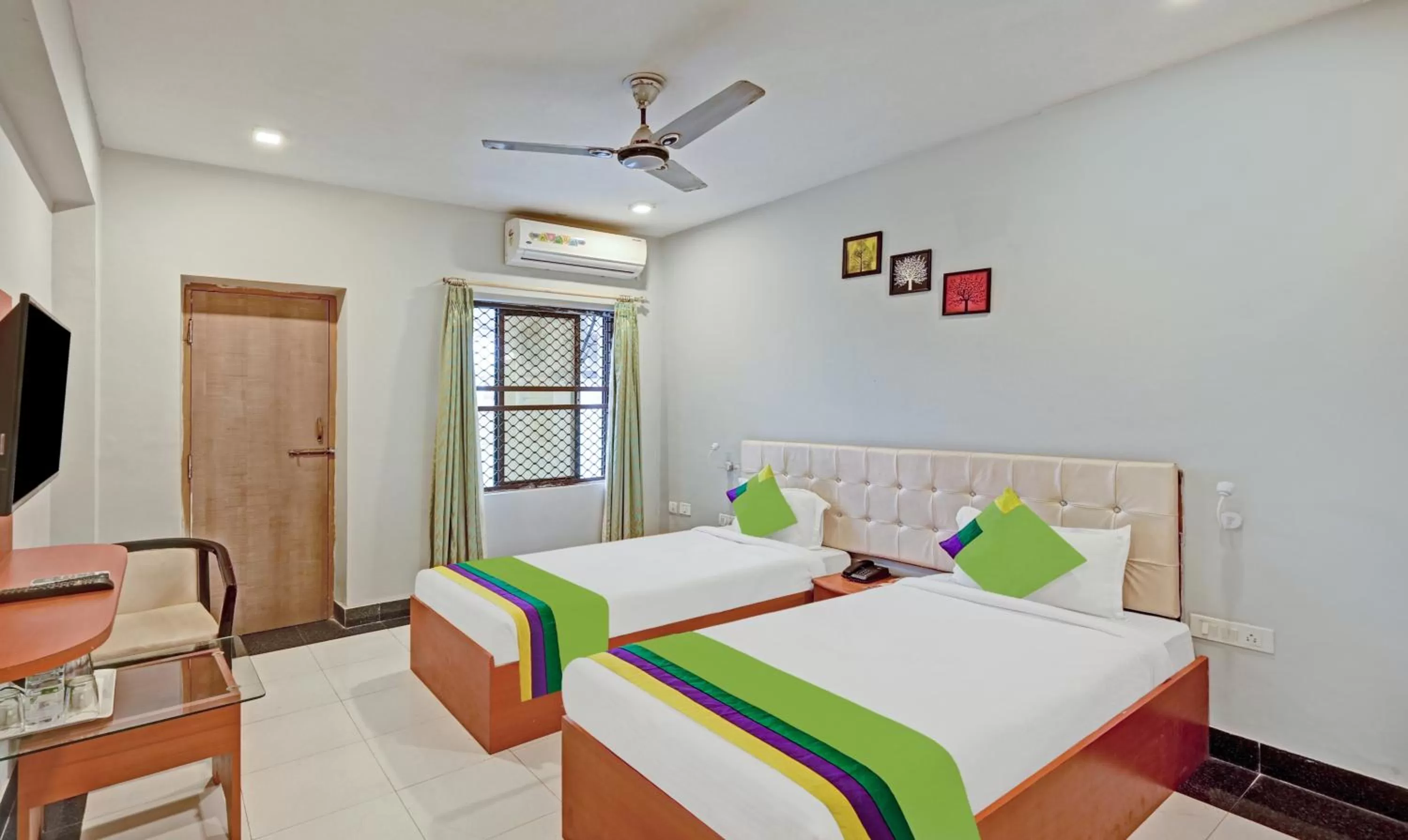 Bedroom, Bed in Treebo Sidhartha International Baliapanda