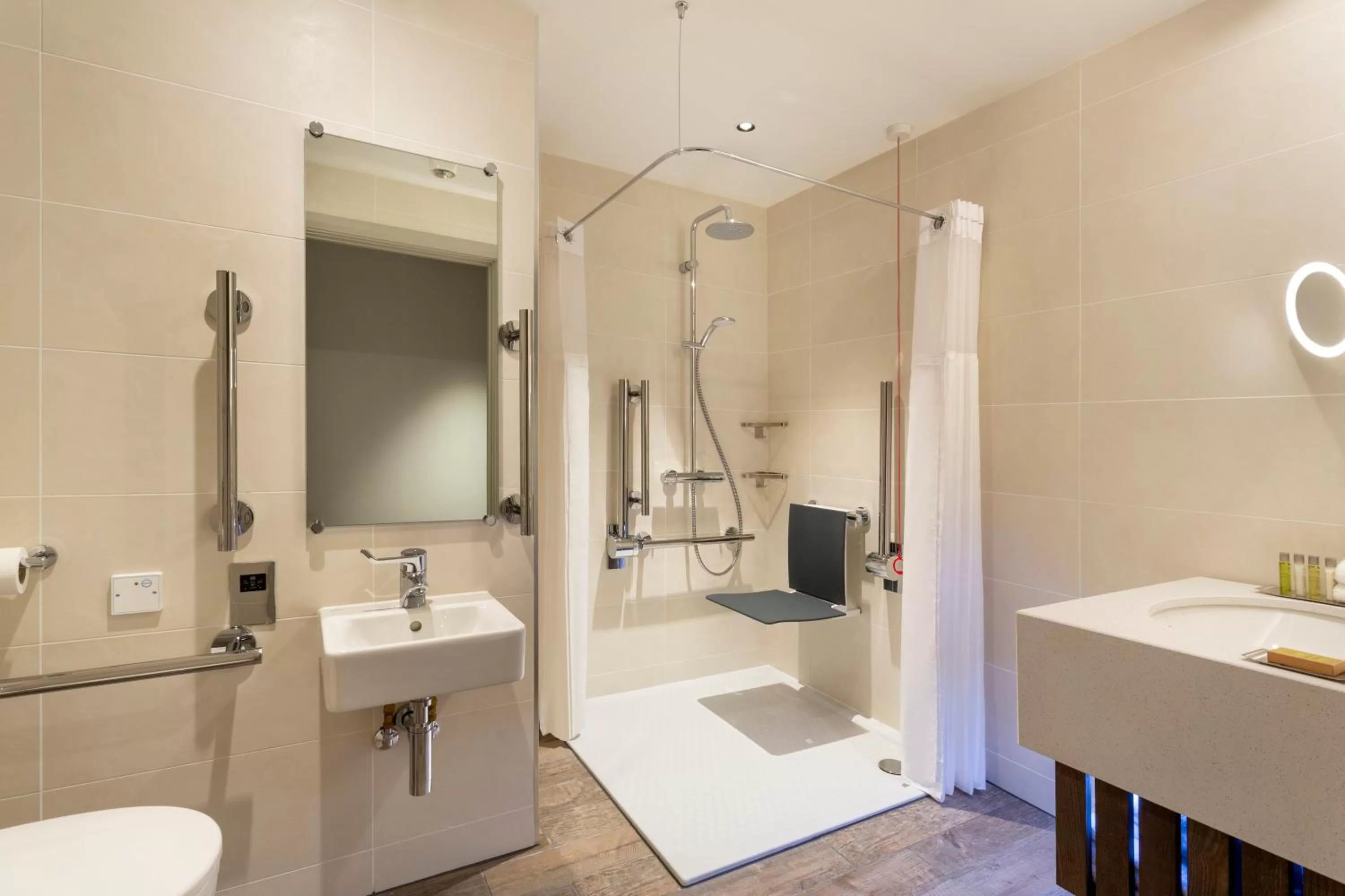 Shower in Hilton Aberdeen TECA