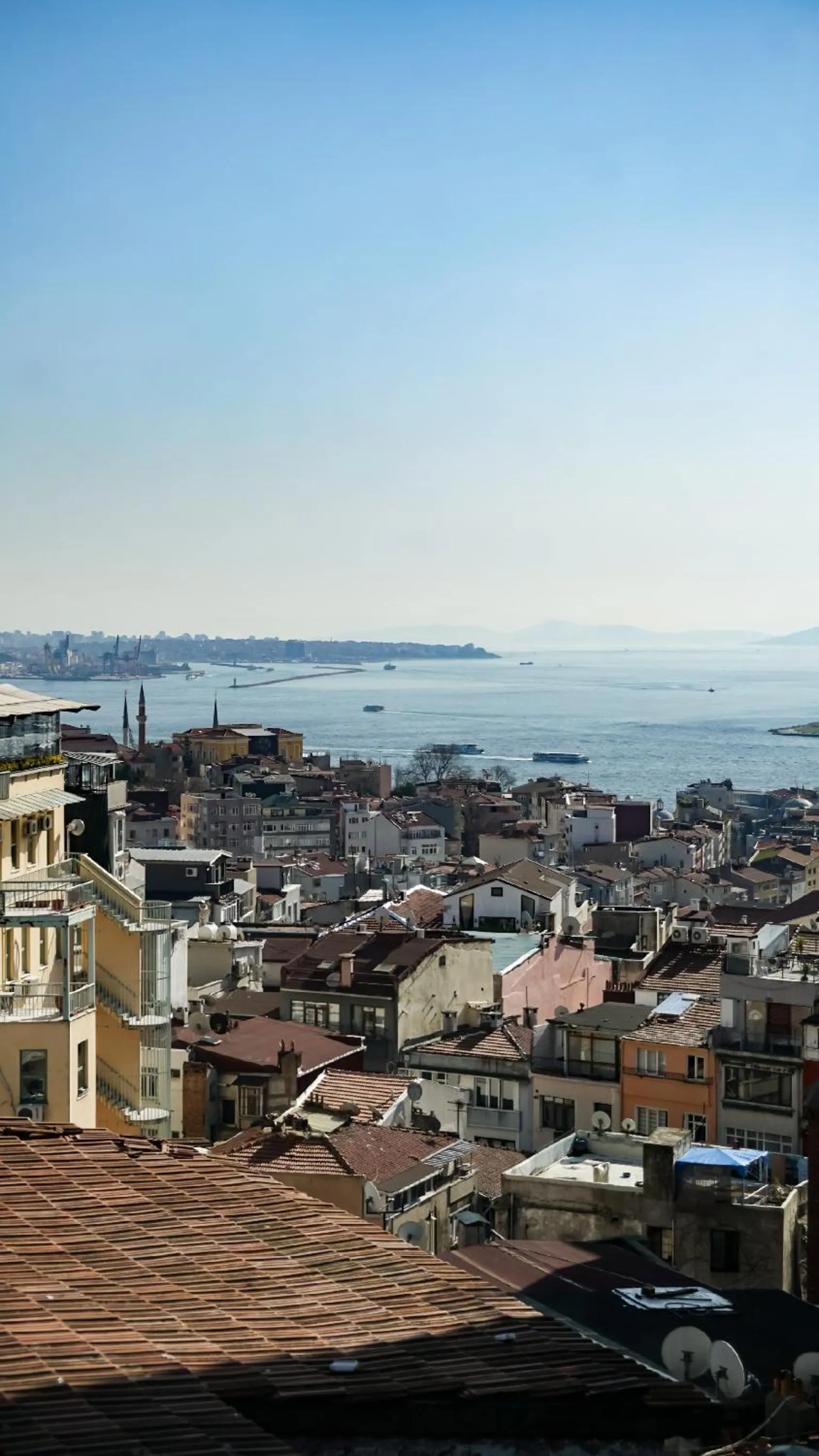 Bird's eye view in Maroon Tomtom