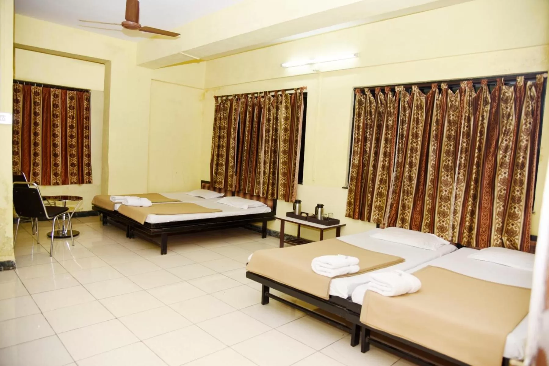 Photo of the whole room, Bed in Hotel Sai Yatri