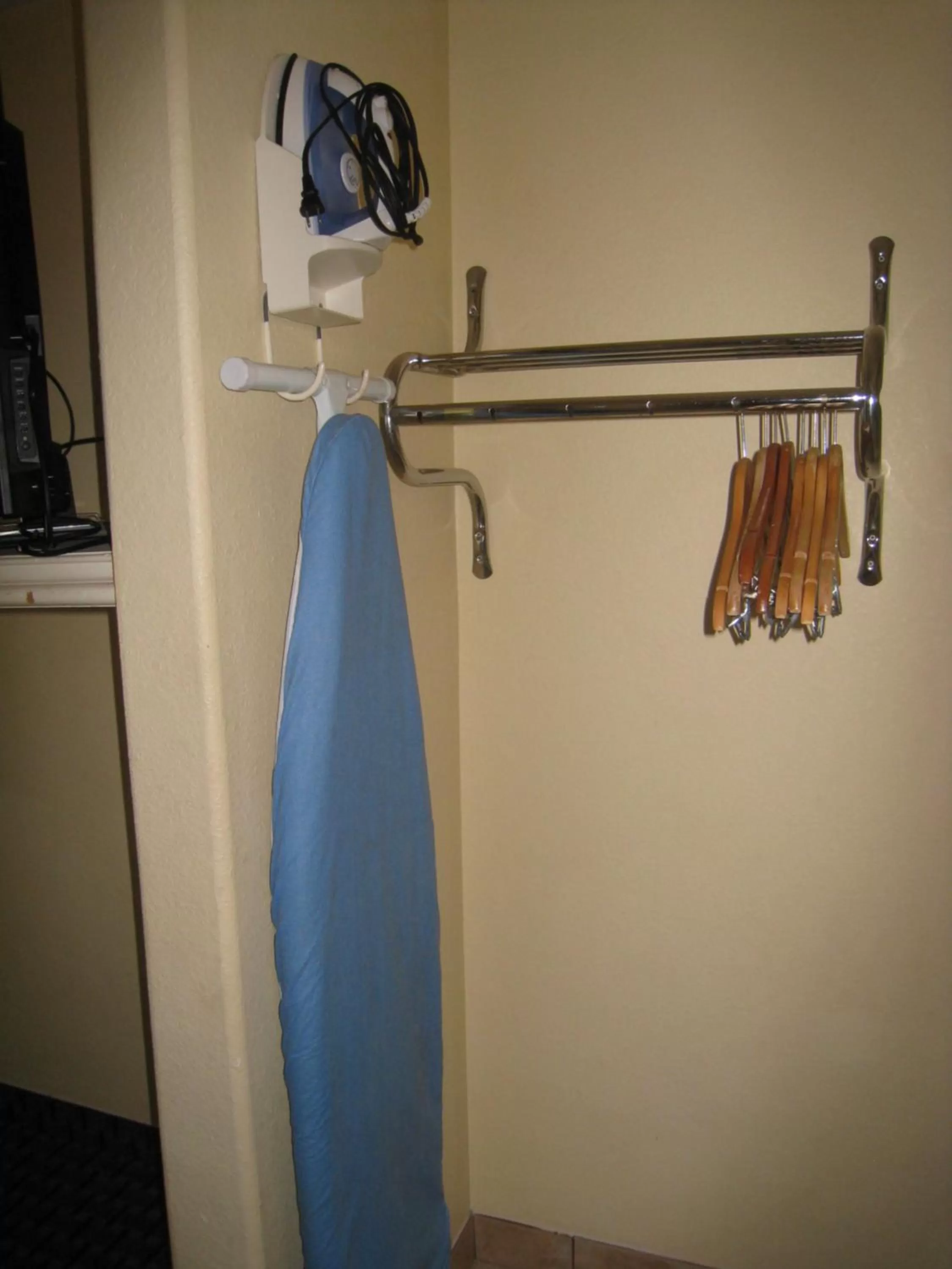 Oxford Inn and Suites Nasa