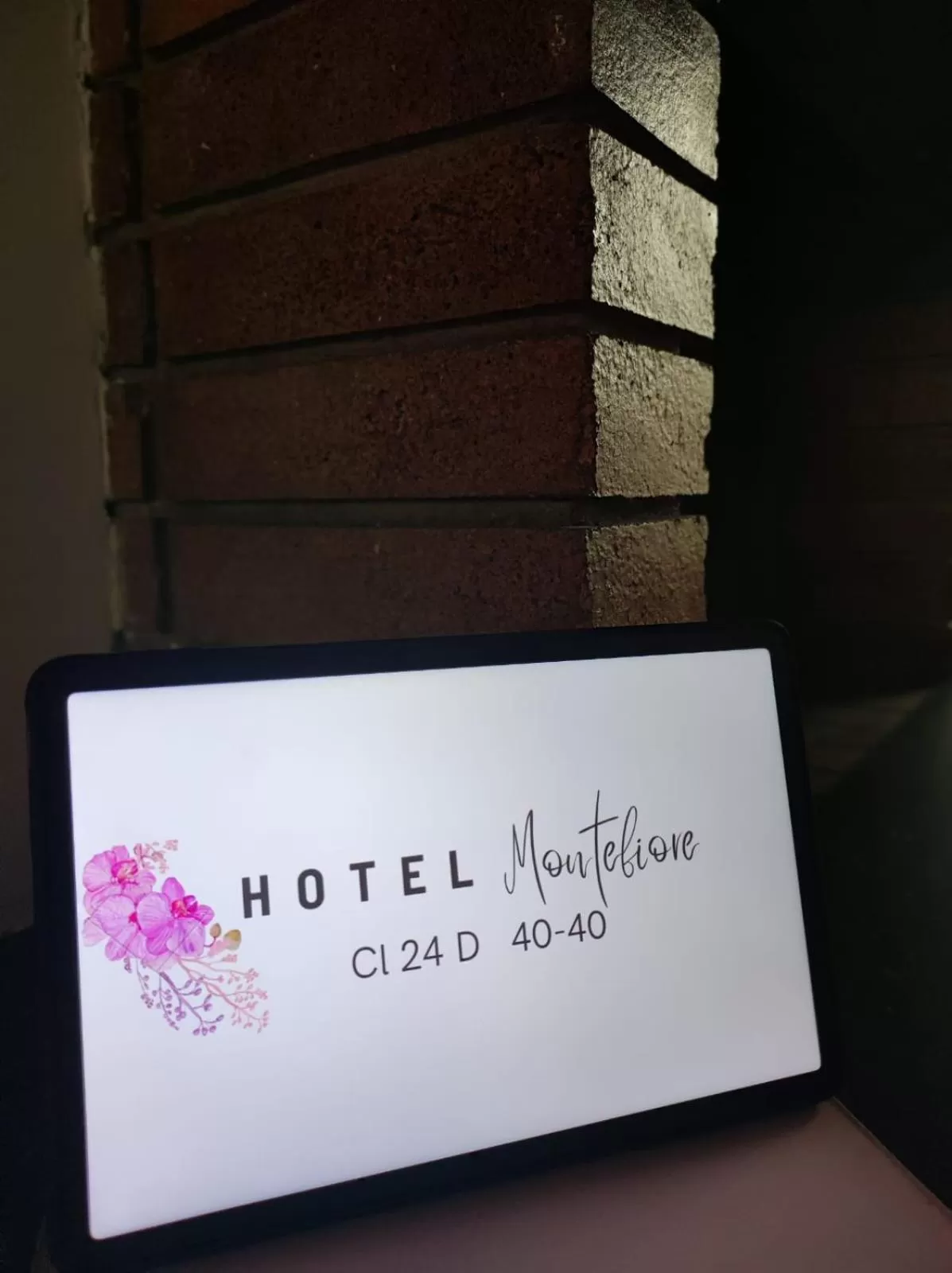 Logo/Certificate/Sign in Hotel Montefiore