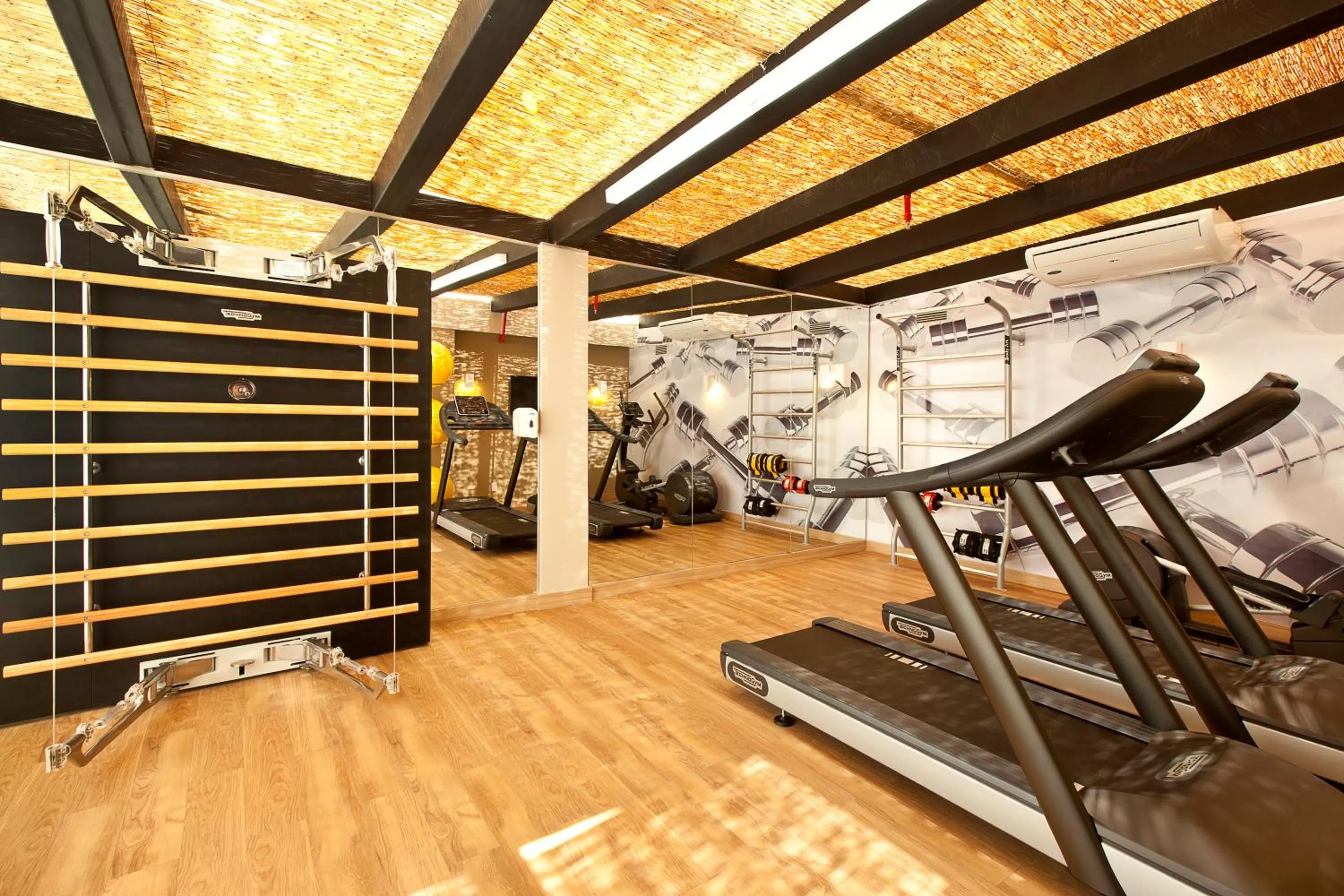 Fitness centre/facilities in eSuites Savassi Toscanini