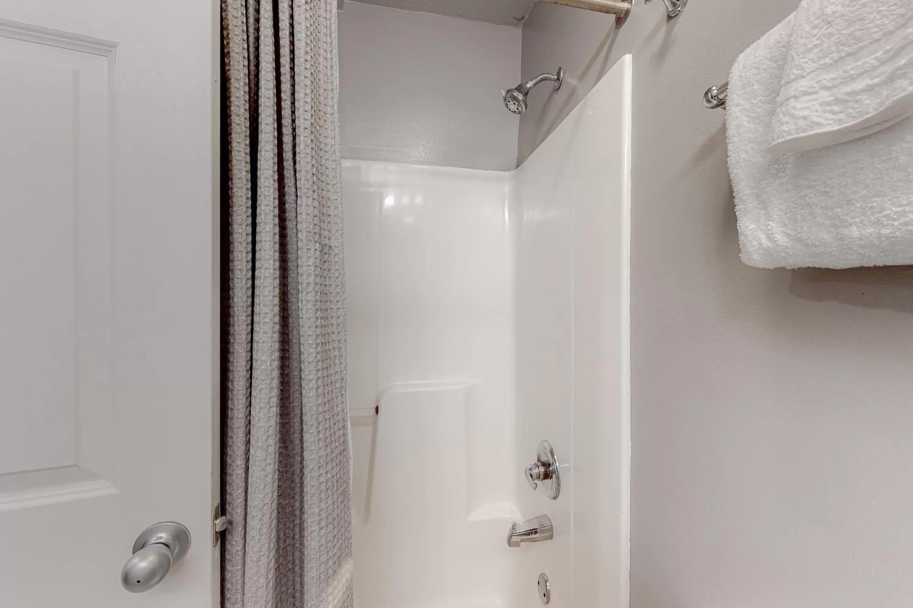 Bathroom in Lighthouse Condominiums IV