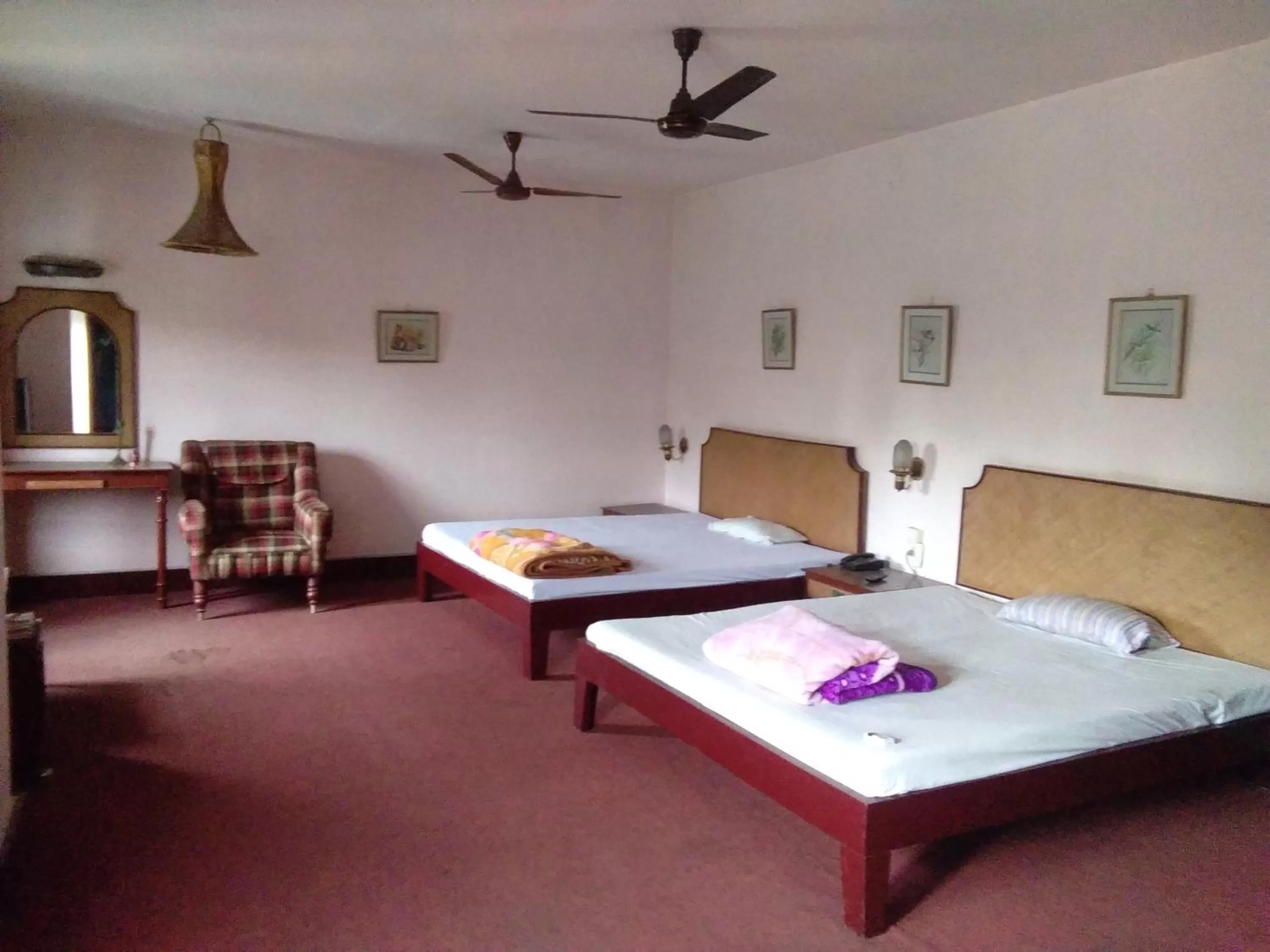 Bed in Hotel Indsurya