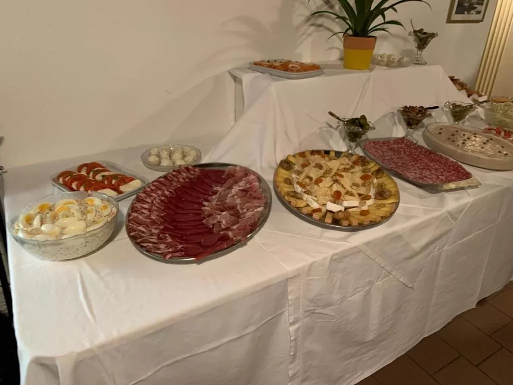 Food and drinks in Hotel Fonte dei Fiori