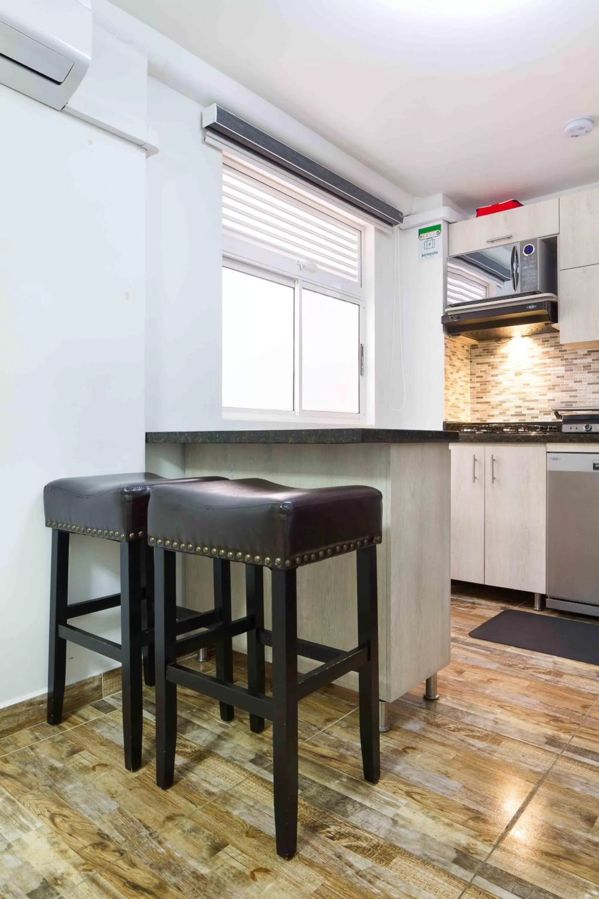 Kitchen or kitchenette in Miracle