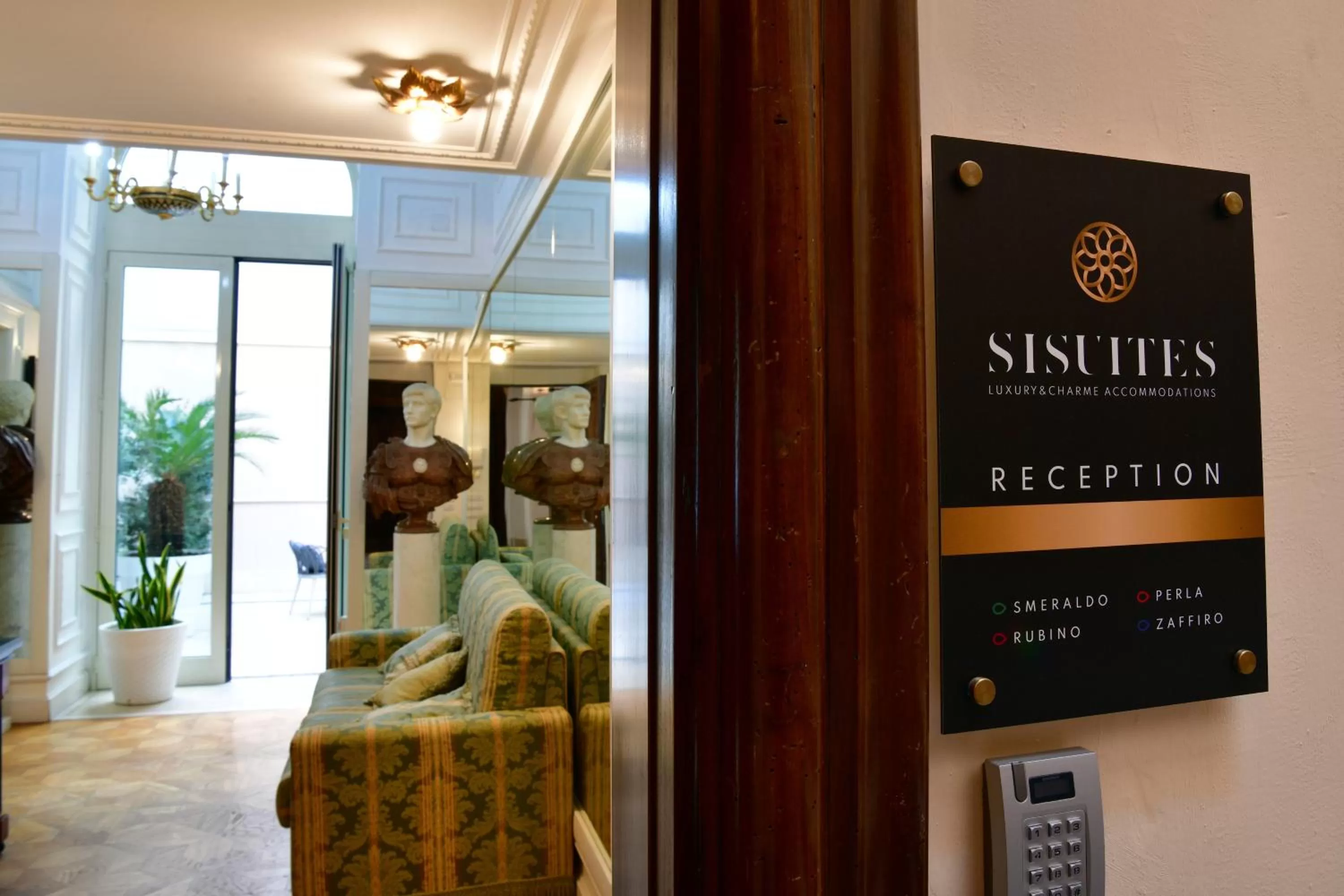 Lobby or reception in Sisuites