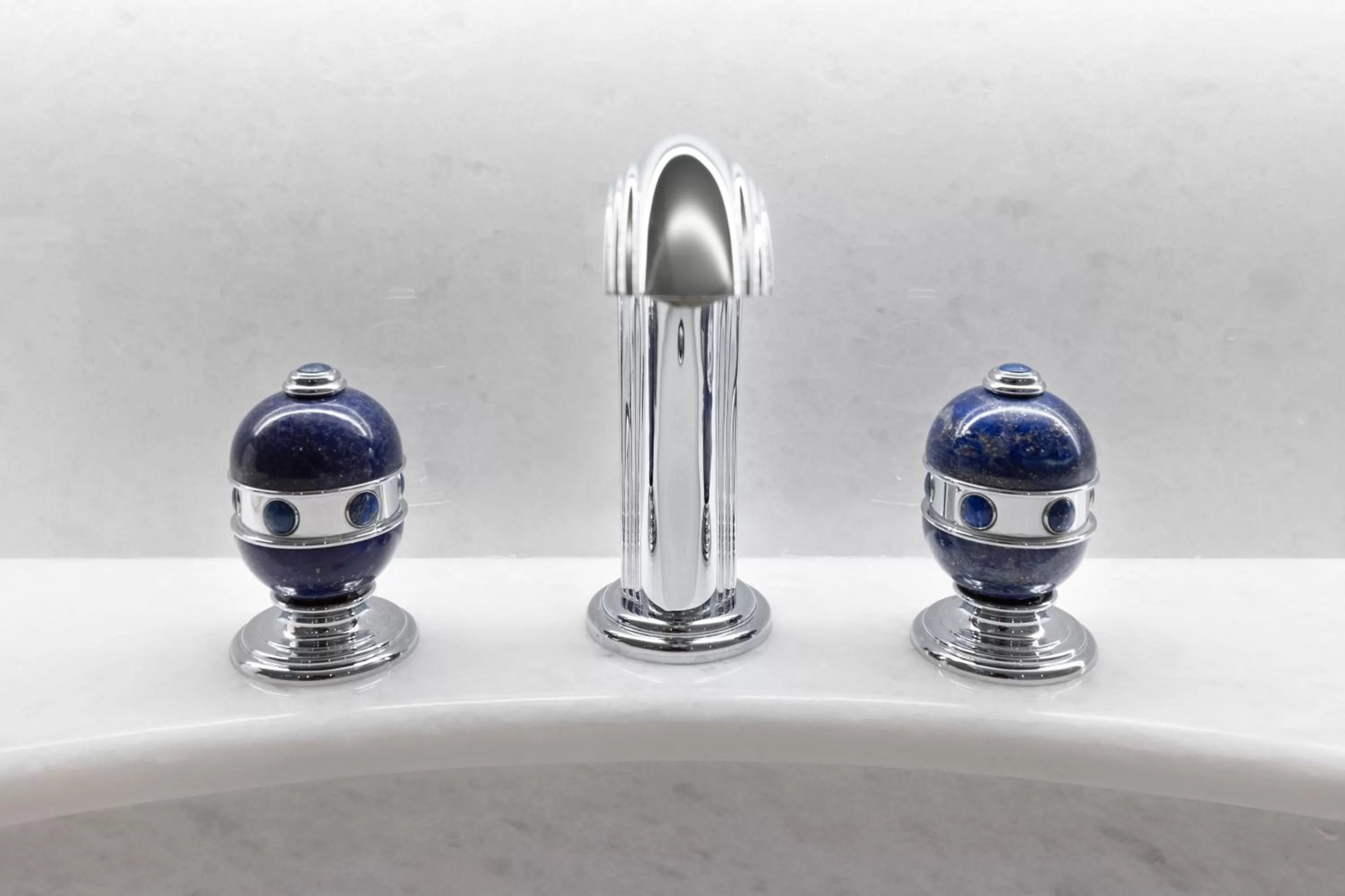 Bathroom in Grotta Palazzese Beach Hotel