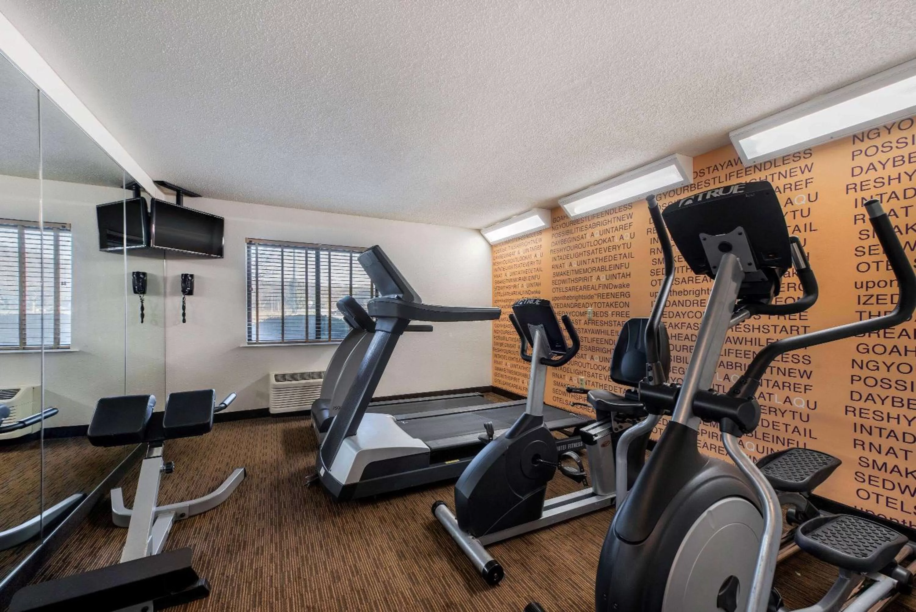 Fitness centre/facilities in La Quinta by Wyndham Mansfield OH