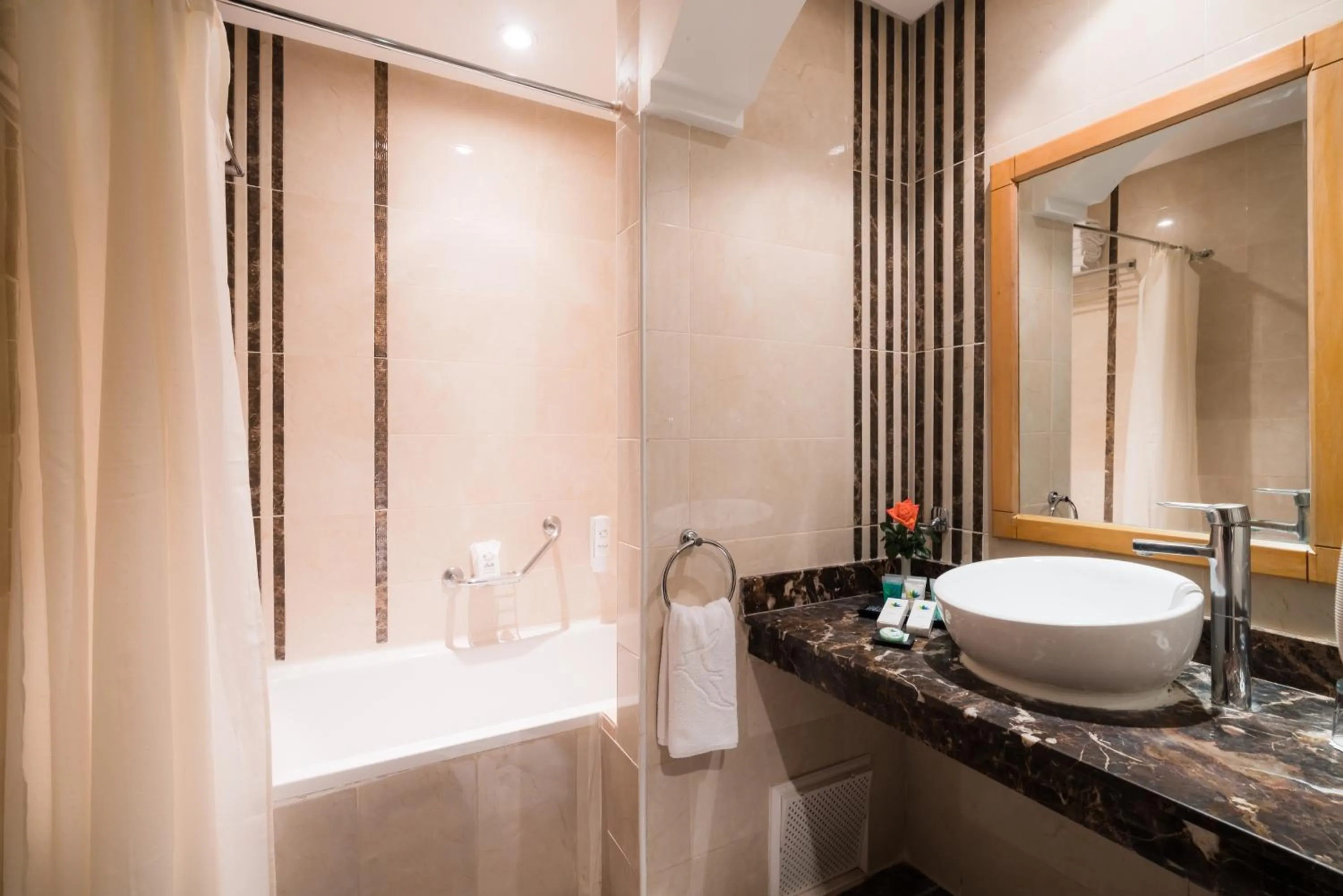 Shower in Pickalbatros Aqua Fun Club All Inclusive