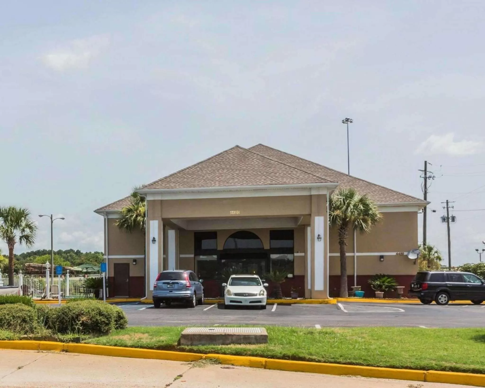 Property building in Quality Inn & Suites North Montgomery