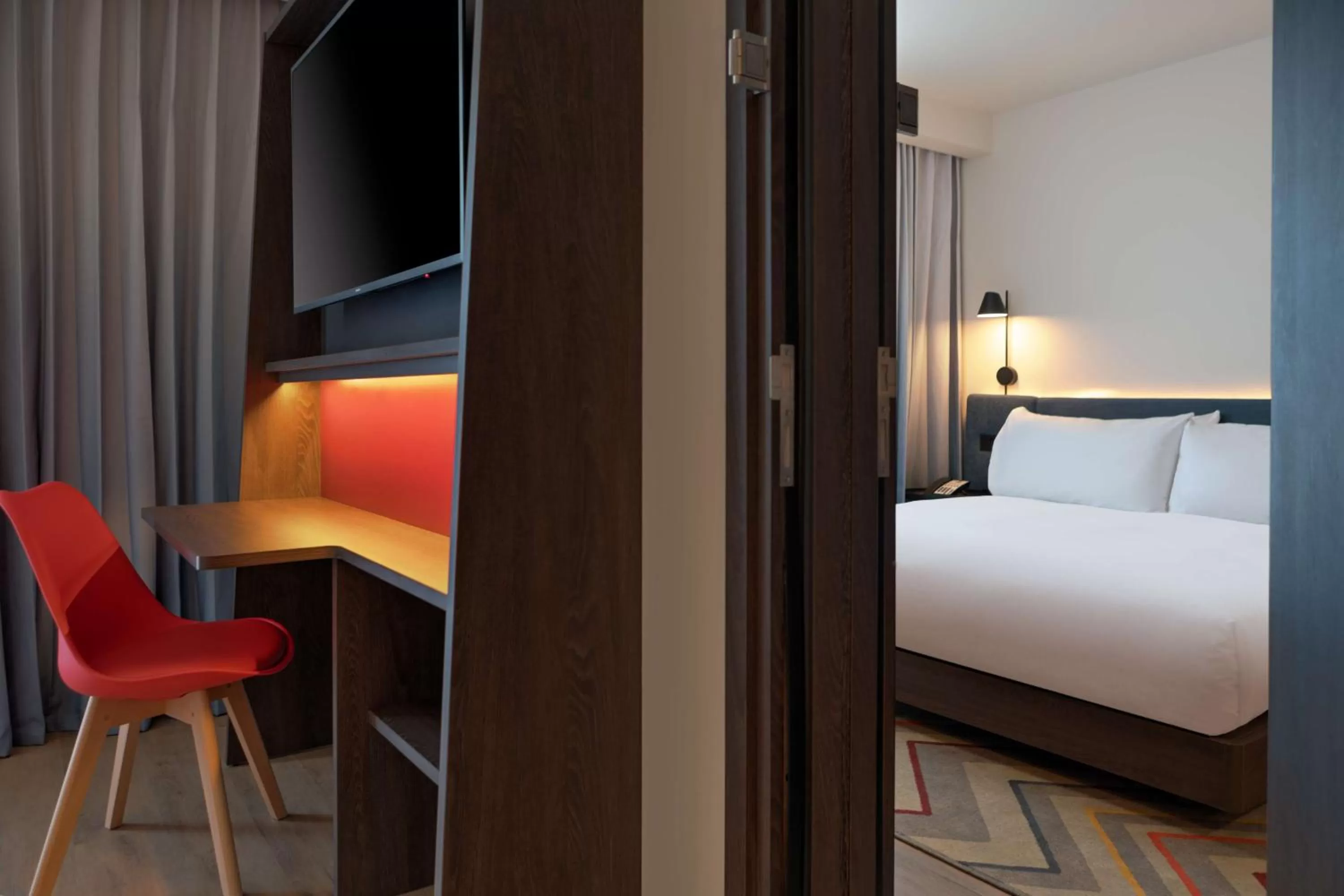 Bedroom, Bed in Hampton by Hilton Ashford International