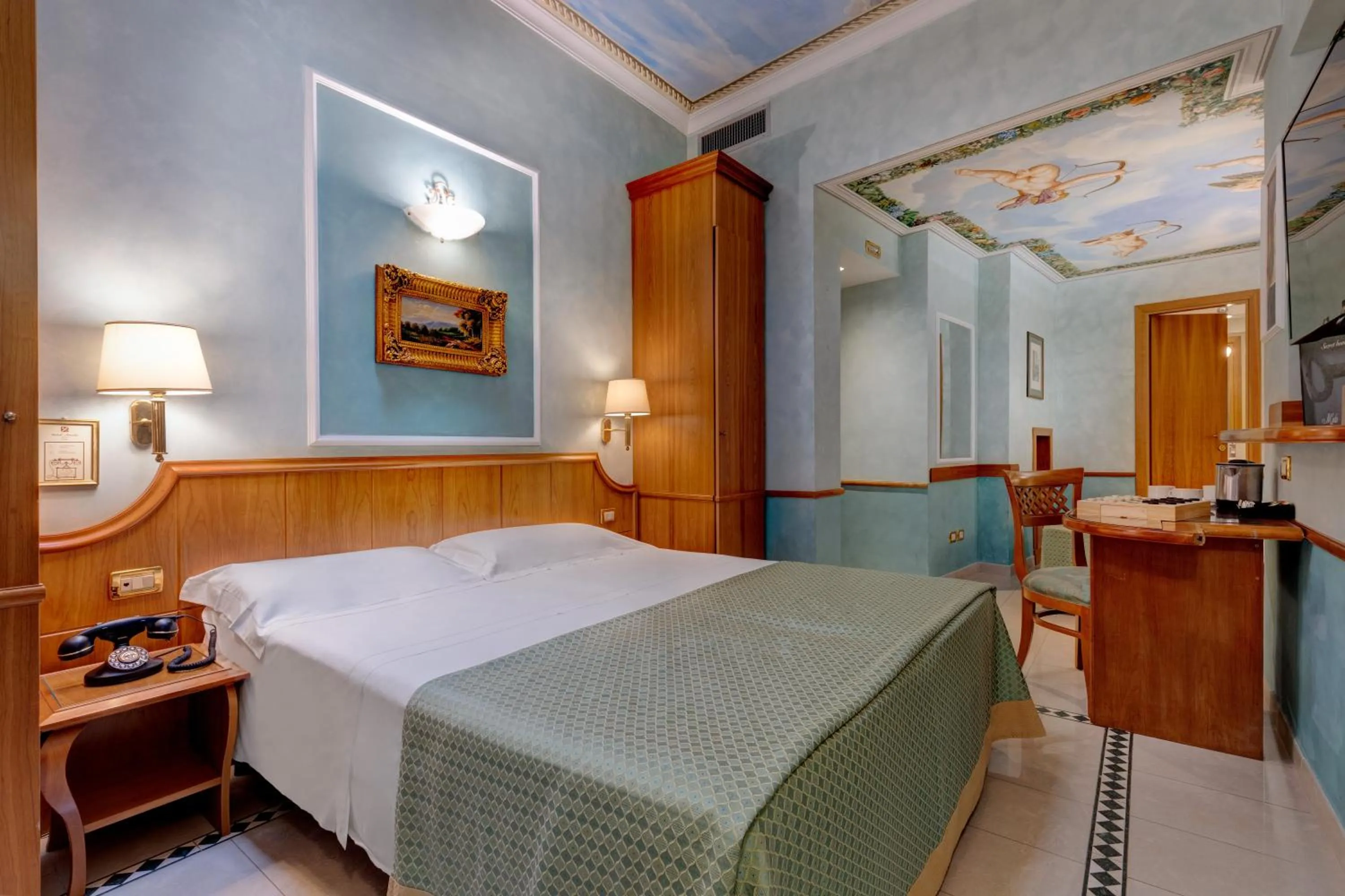 Photo of the whole room, Bed in Hotel Amalfi