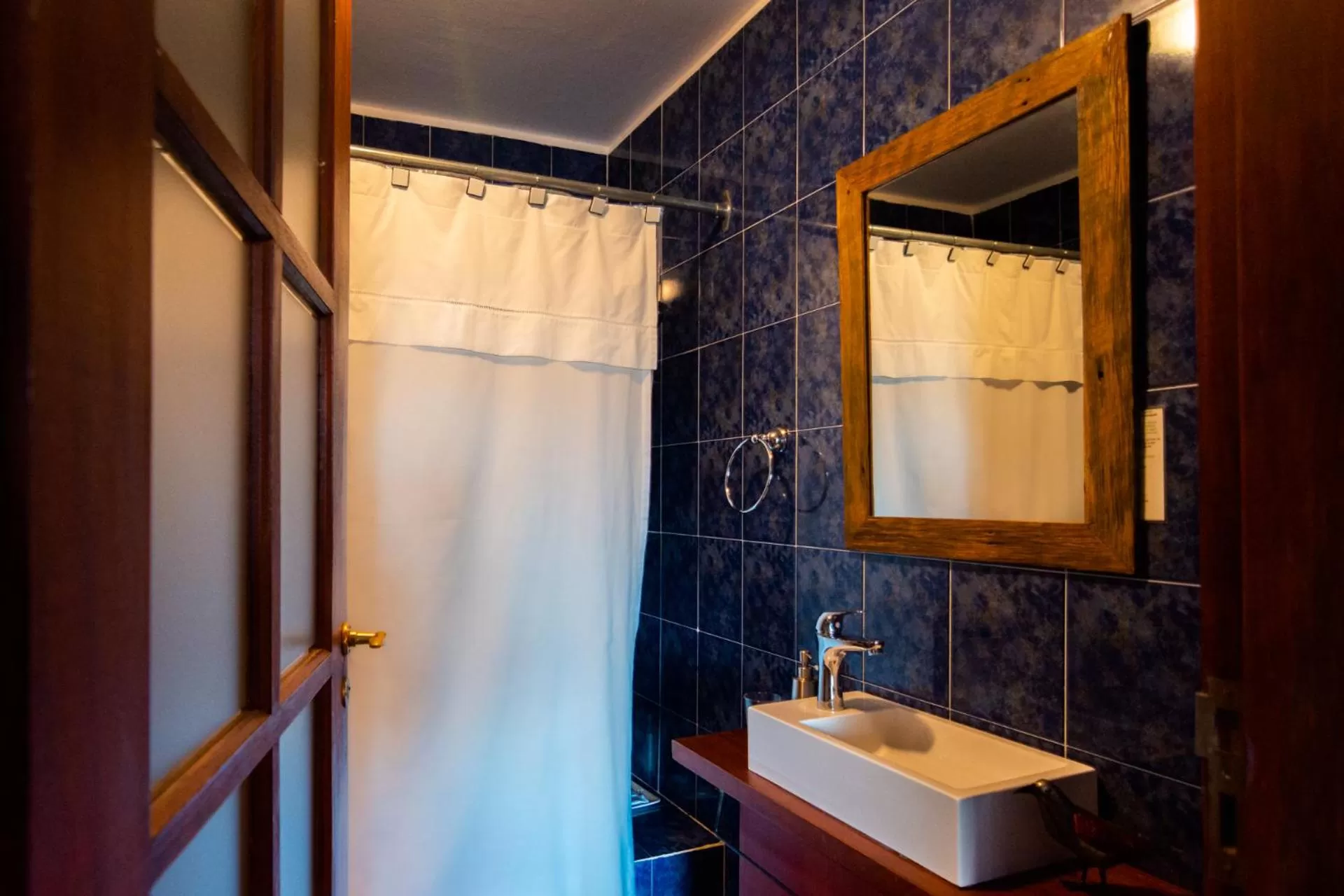 Bathroom in Hostería El Galpón Del Glaciar