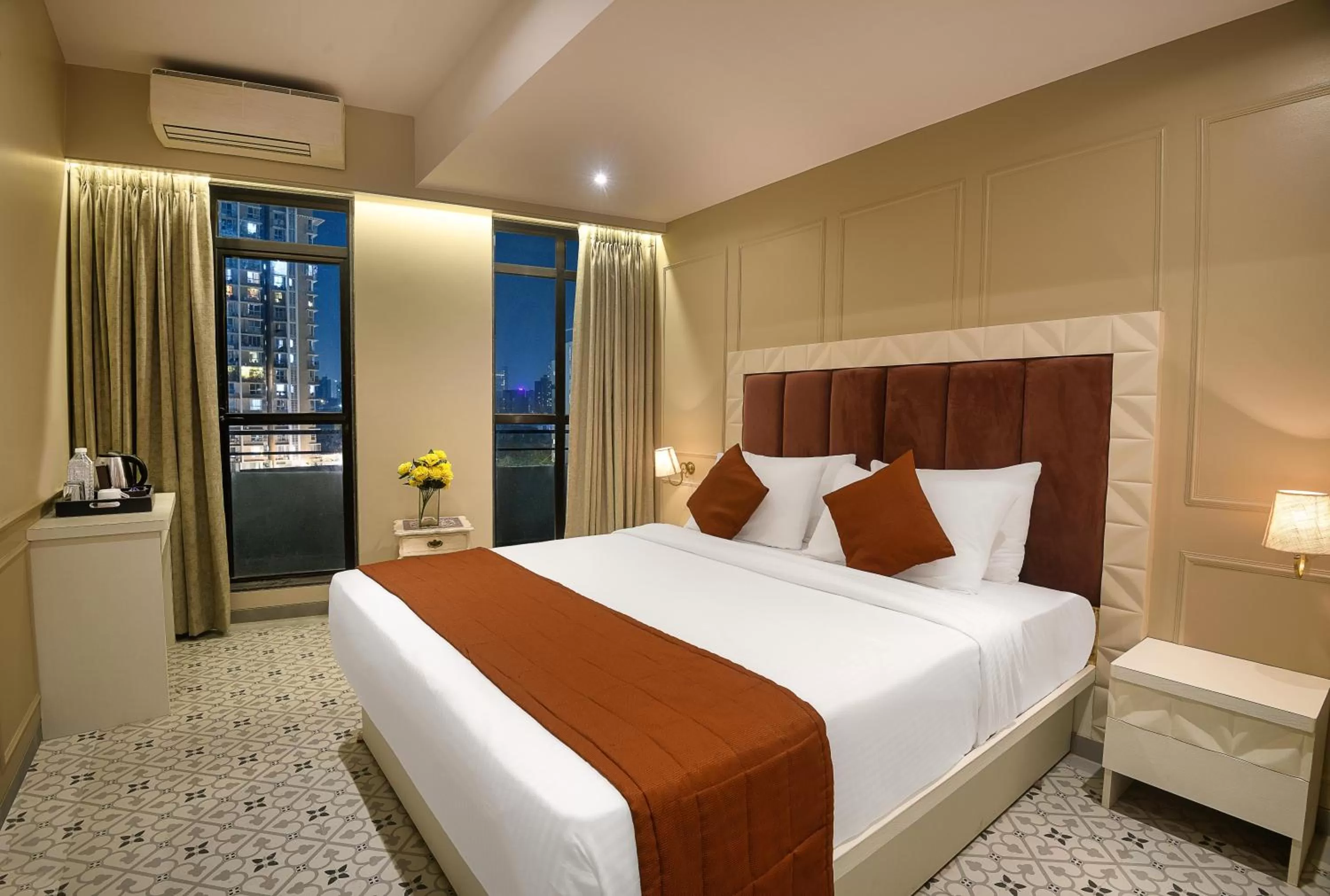 Bed in Arnna Hotel- Goregaon East