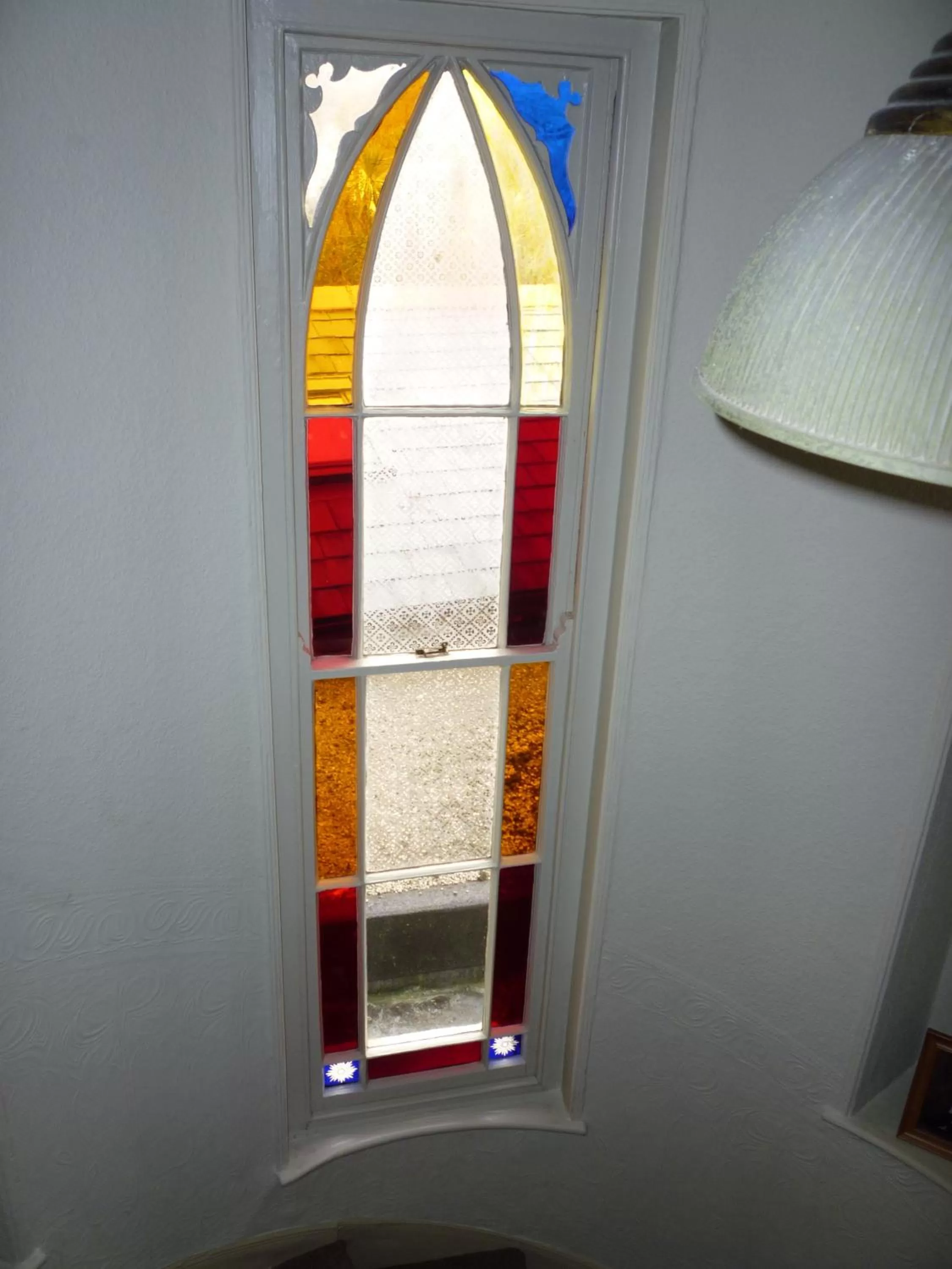 Decorative detail in Royal Oak Inn