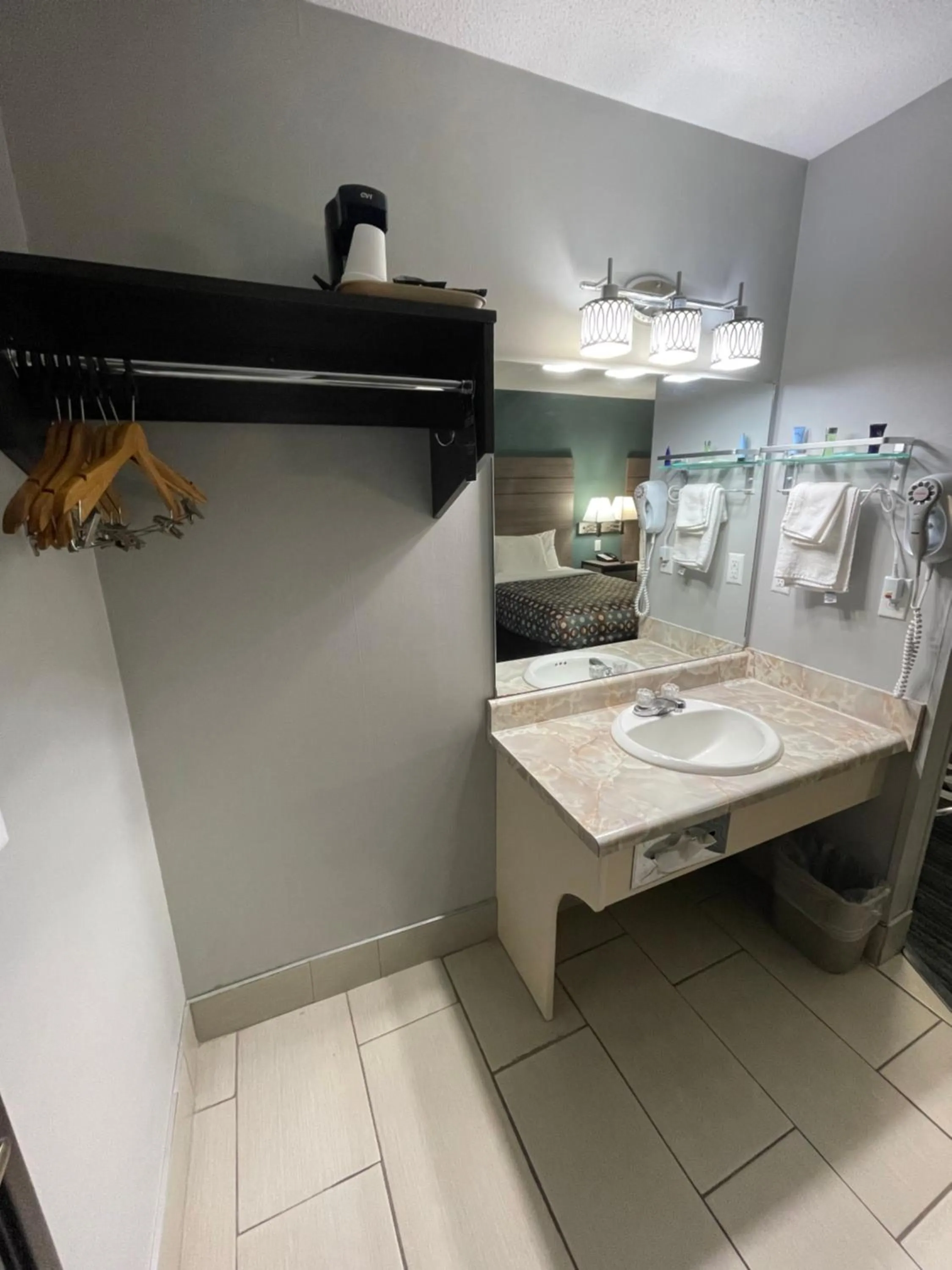 King Room in Countryside Inn & Suites Omaha East-Council Bluffs IA