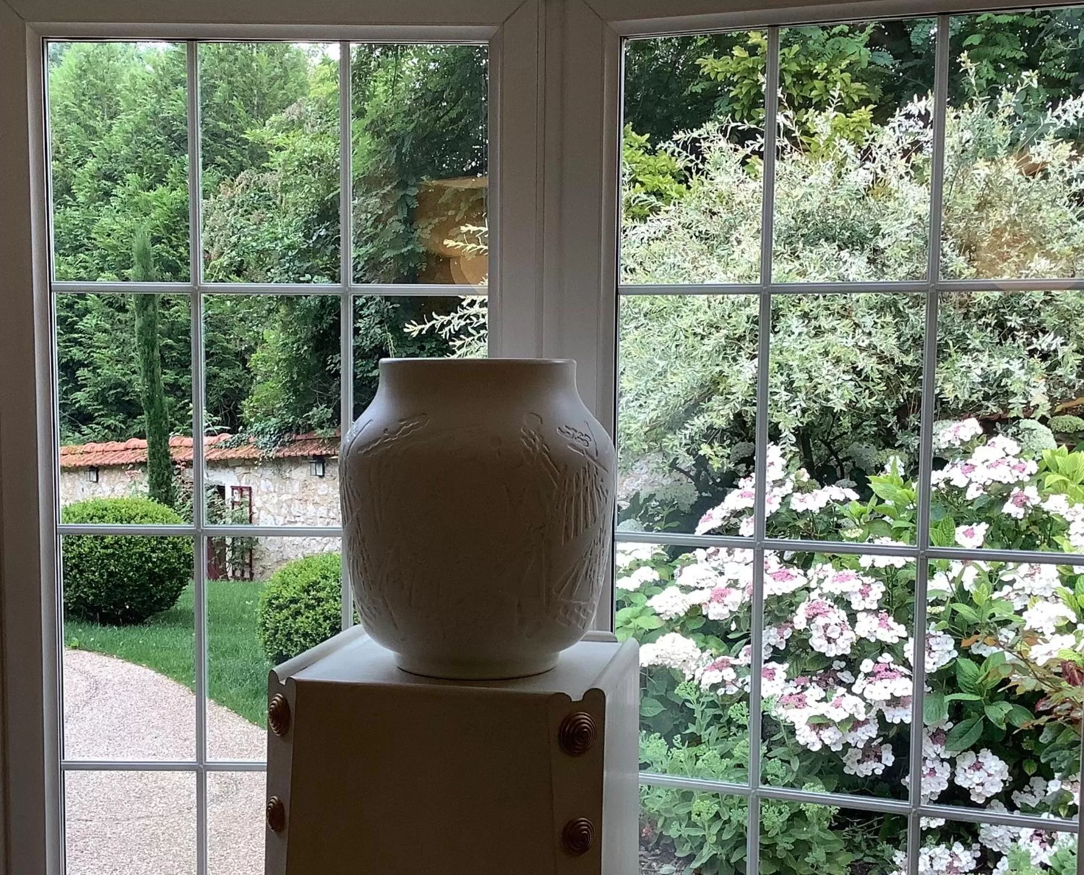 Garden view in Toute Une Histoire près de Fontainebleau