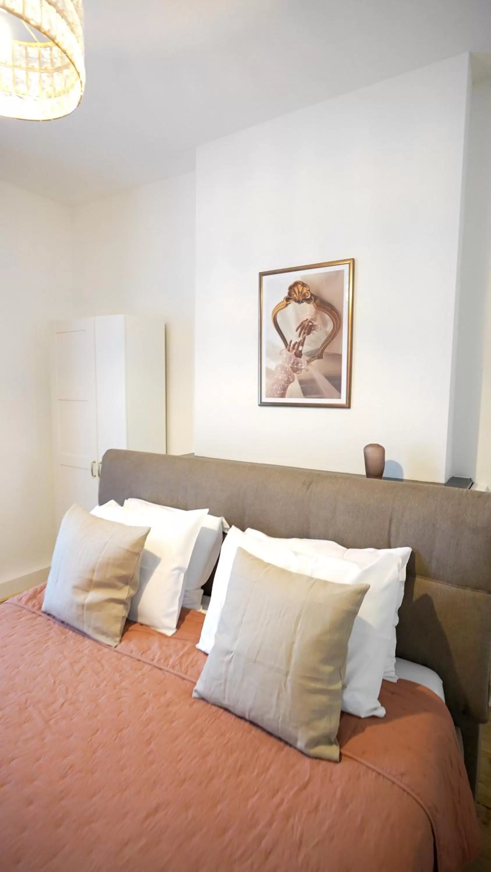 Bedroom, Bed in Hotel de Maître de Vaughan