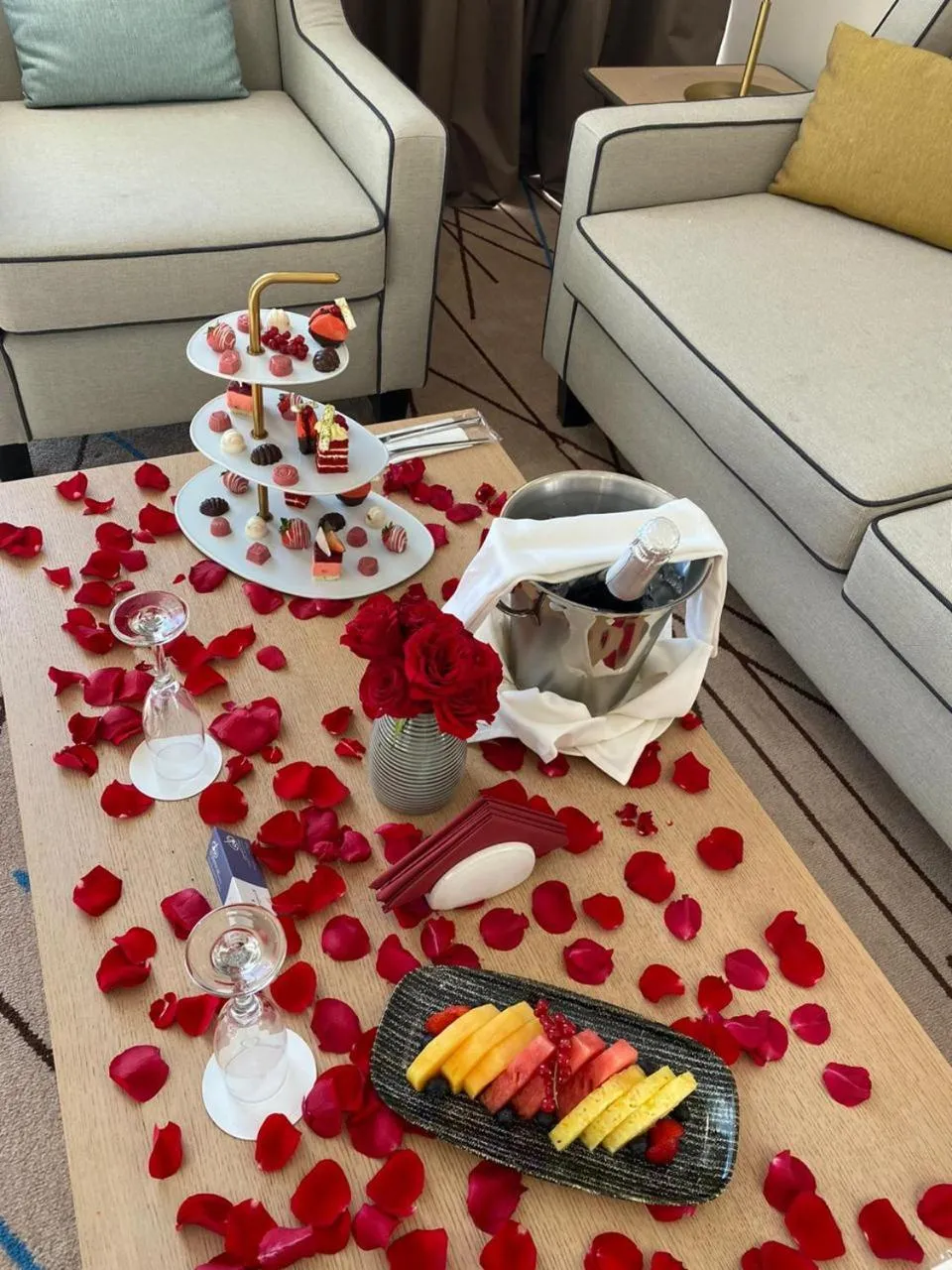 Food in Cristal Amaken Hotel Riyadh