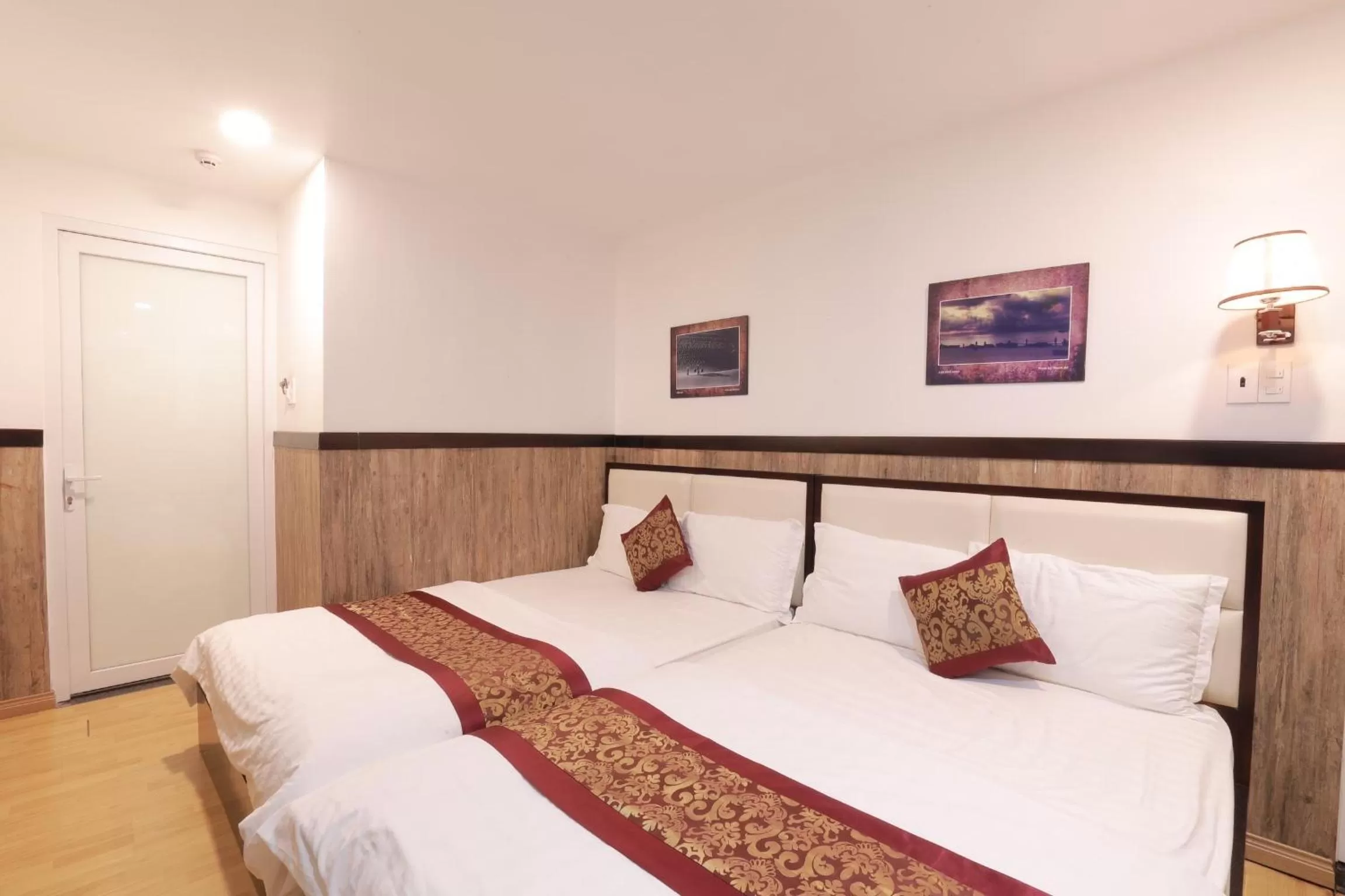 Bed in Hotel Minh Hang