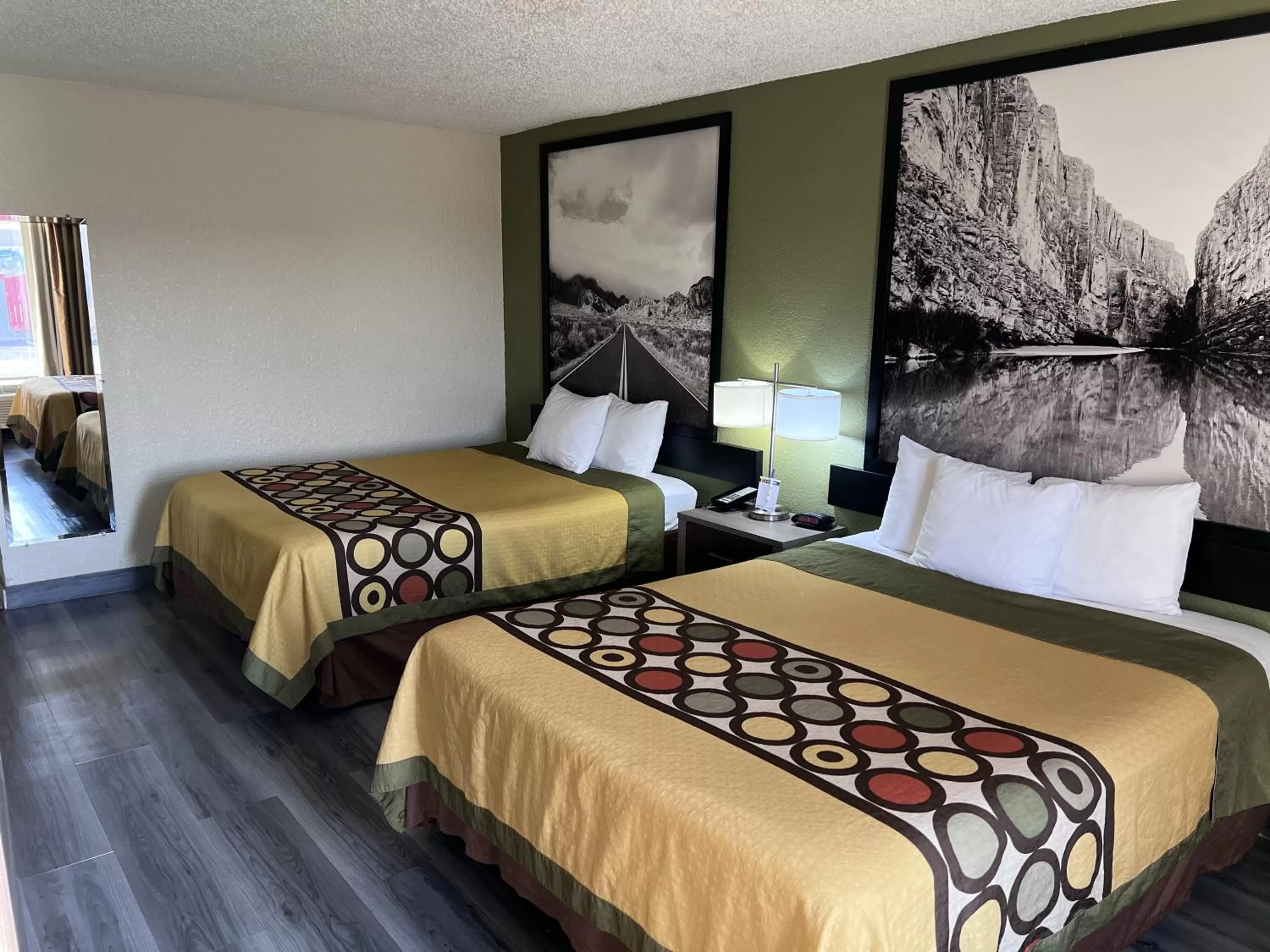 Photo of the whole room, Bed in Super 8 by Wyndham Ft Stockton