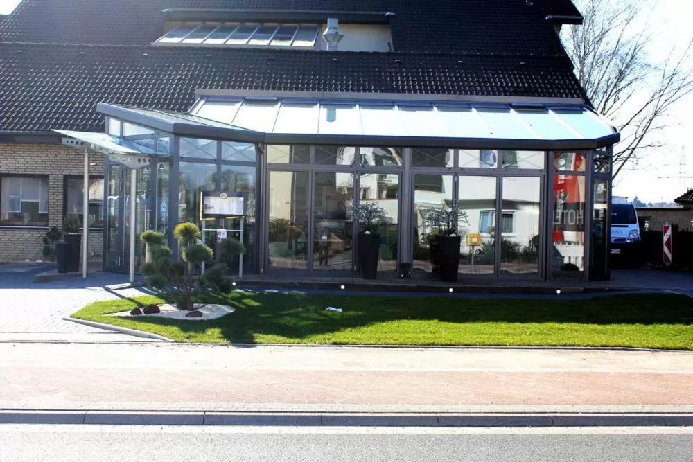 Facade/entrance in RobrookS Hotel Garni