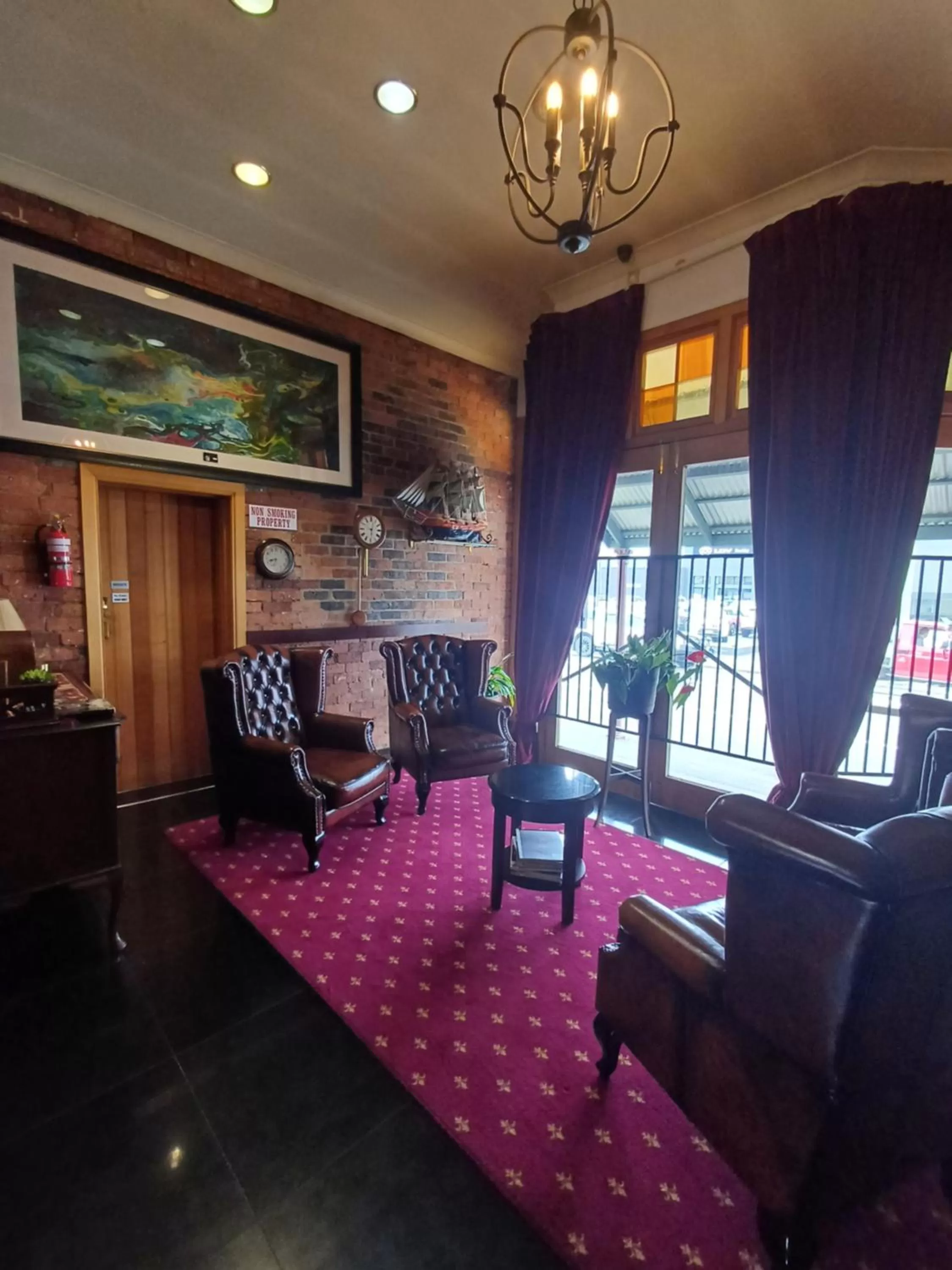 Seating area in Art Hotel on York