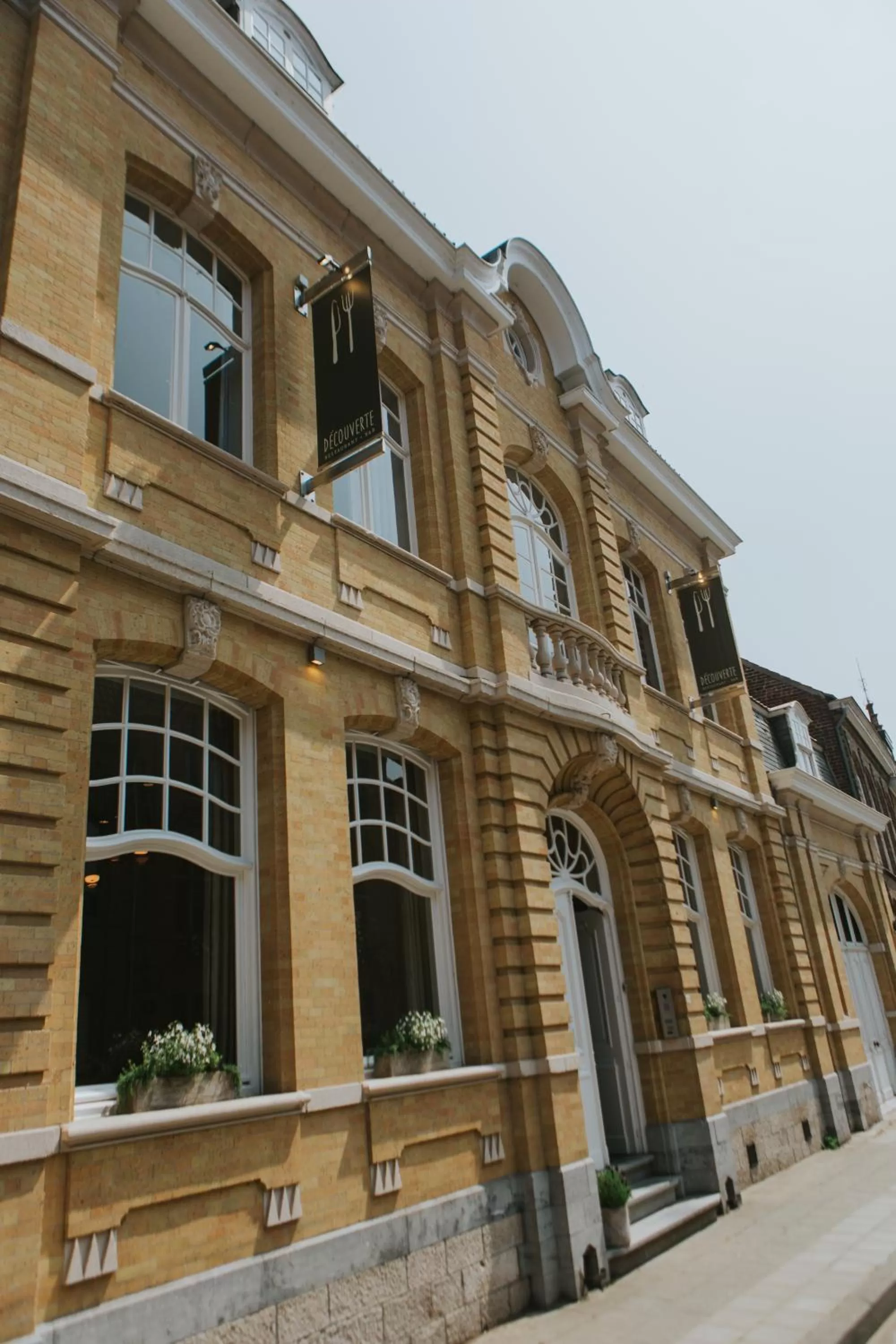 Property Building in Découverte