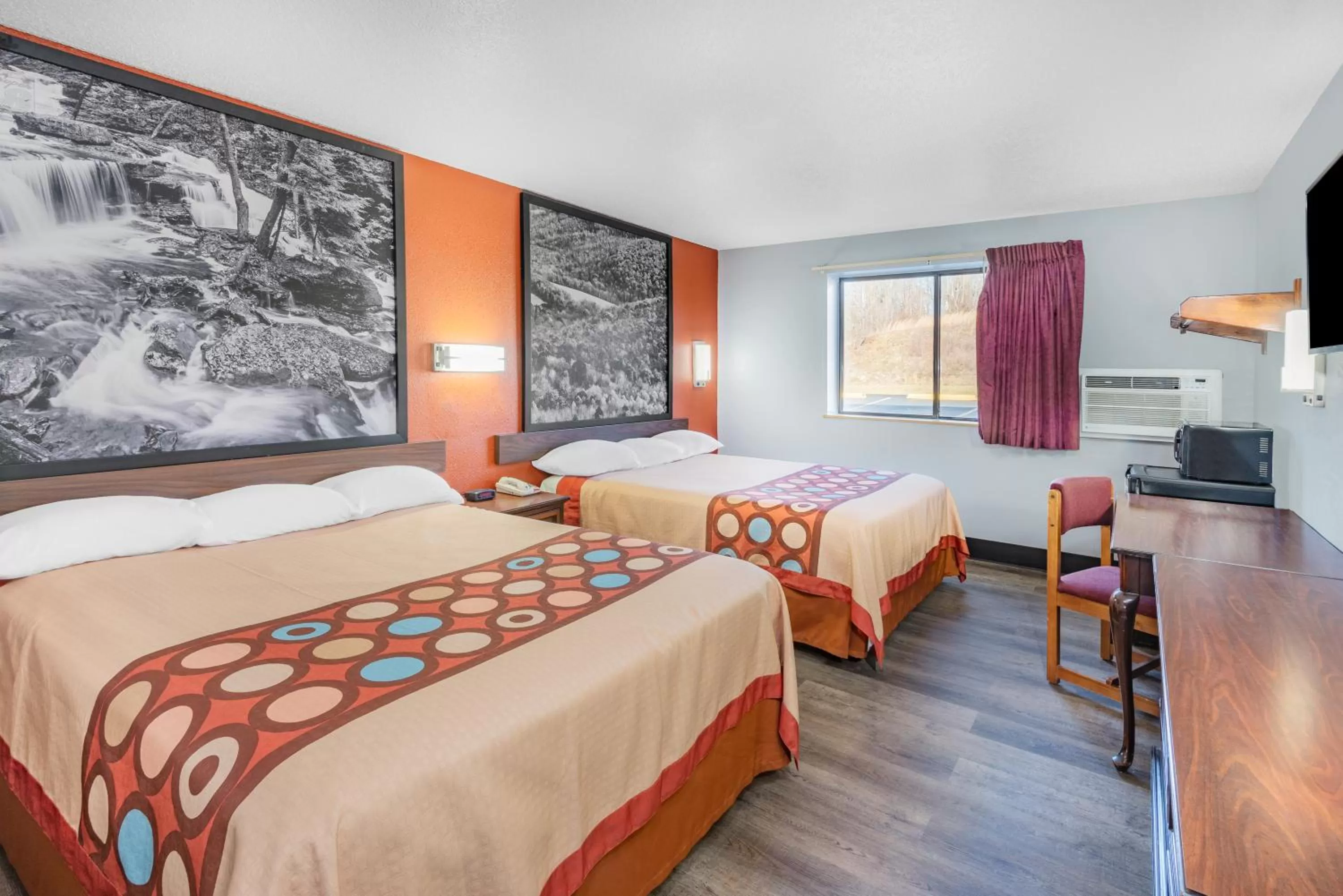 Queen Room with Two Queen Beds - Non-Smoking in Super 8 by Wyndham Waynesburg