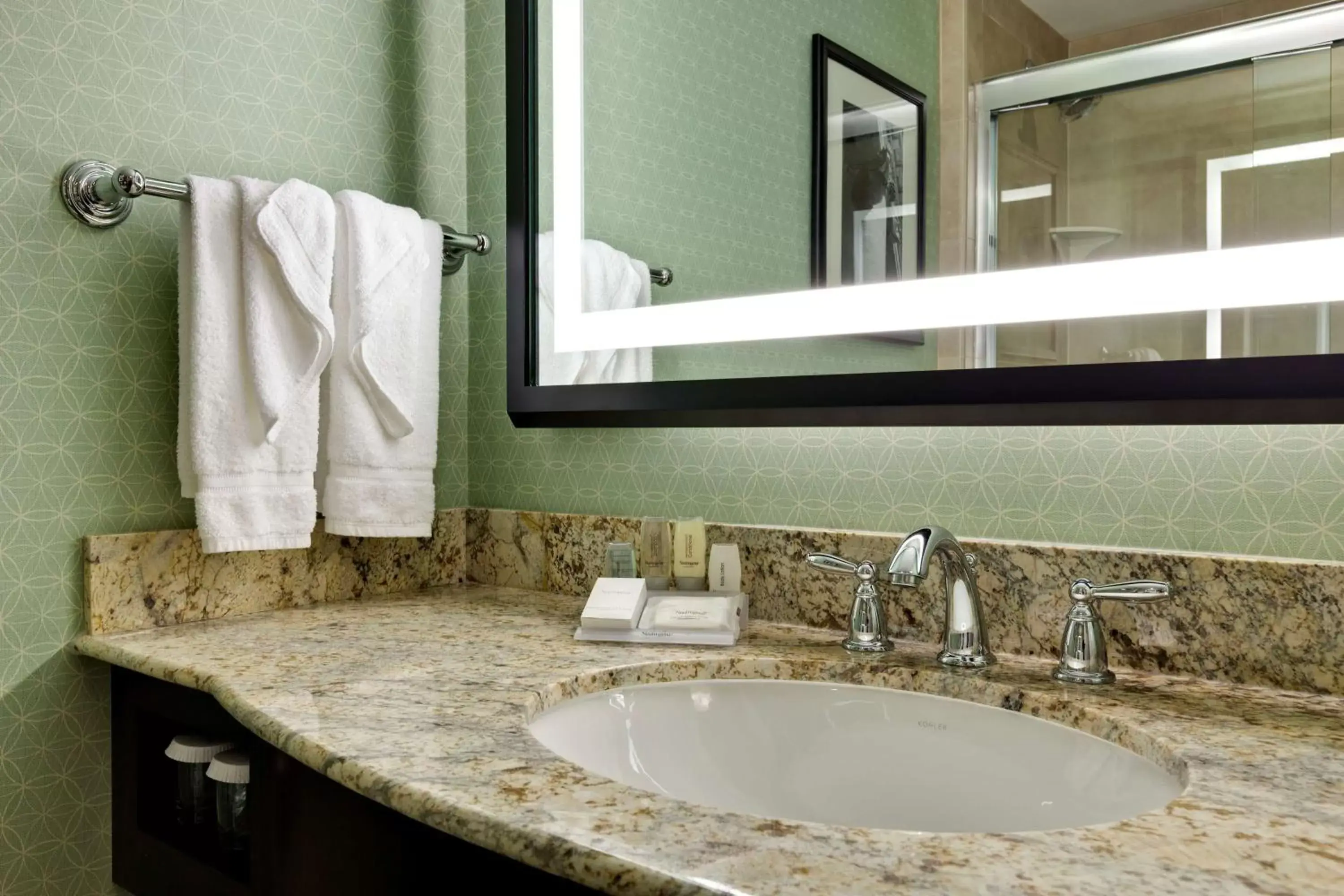 Deluxe King Room in Hilton Garden Inn Washington D.C./U.S. Capitol Deluxe King Room in Hilton Garden Inn Washington D.C./U.S. Capitol