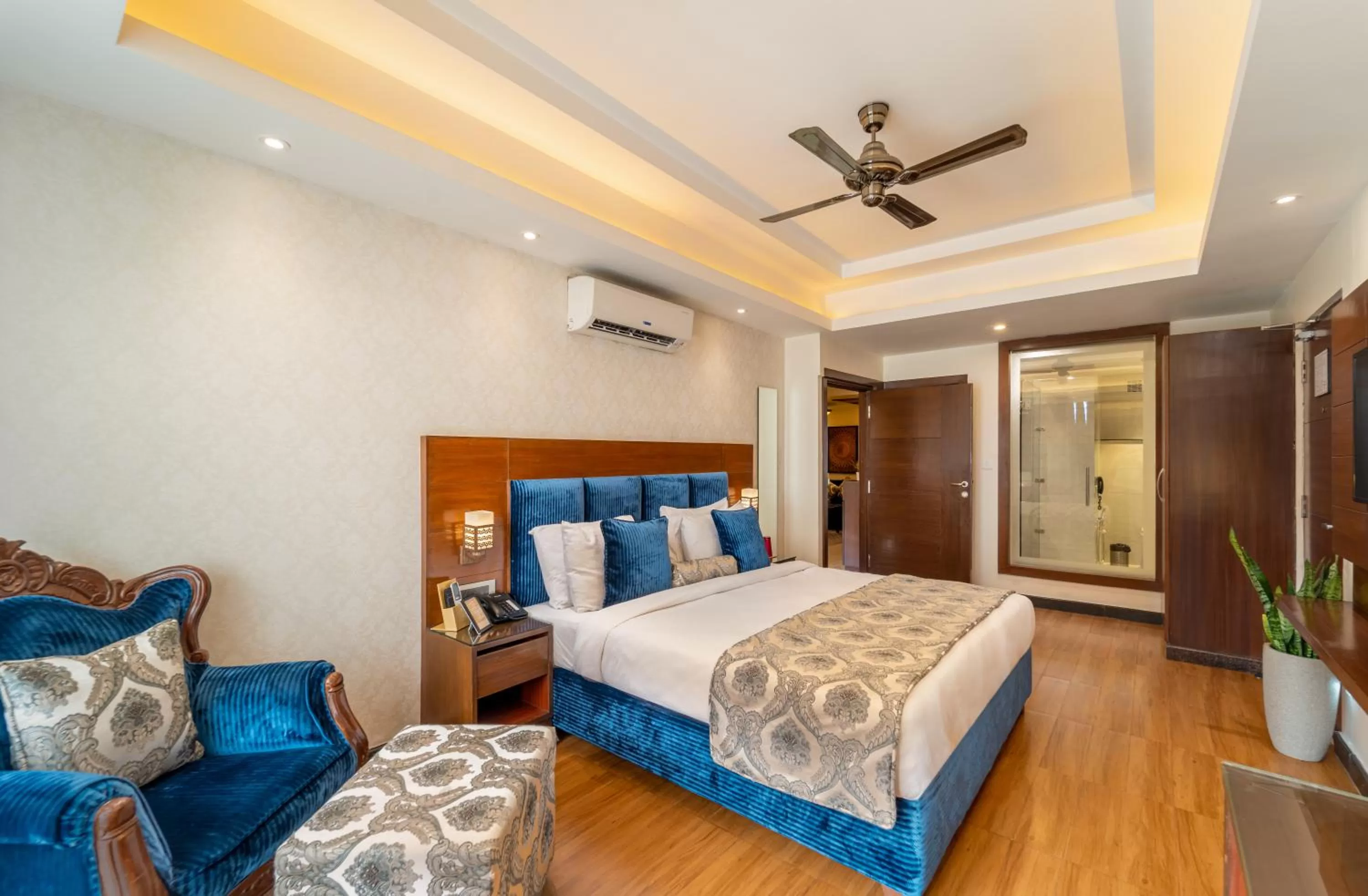 Bedroom, Bed in LP Vilas