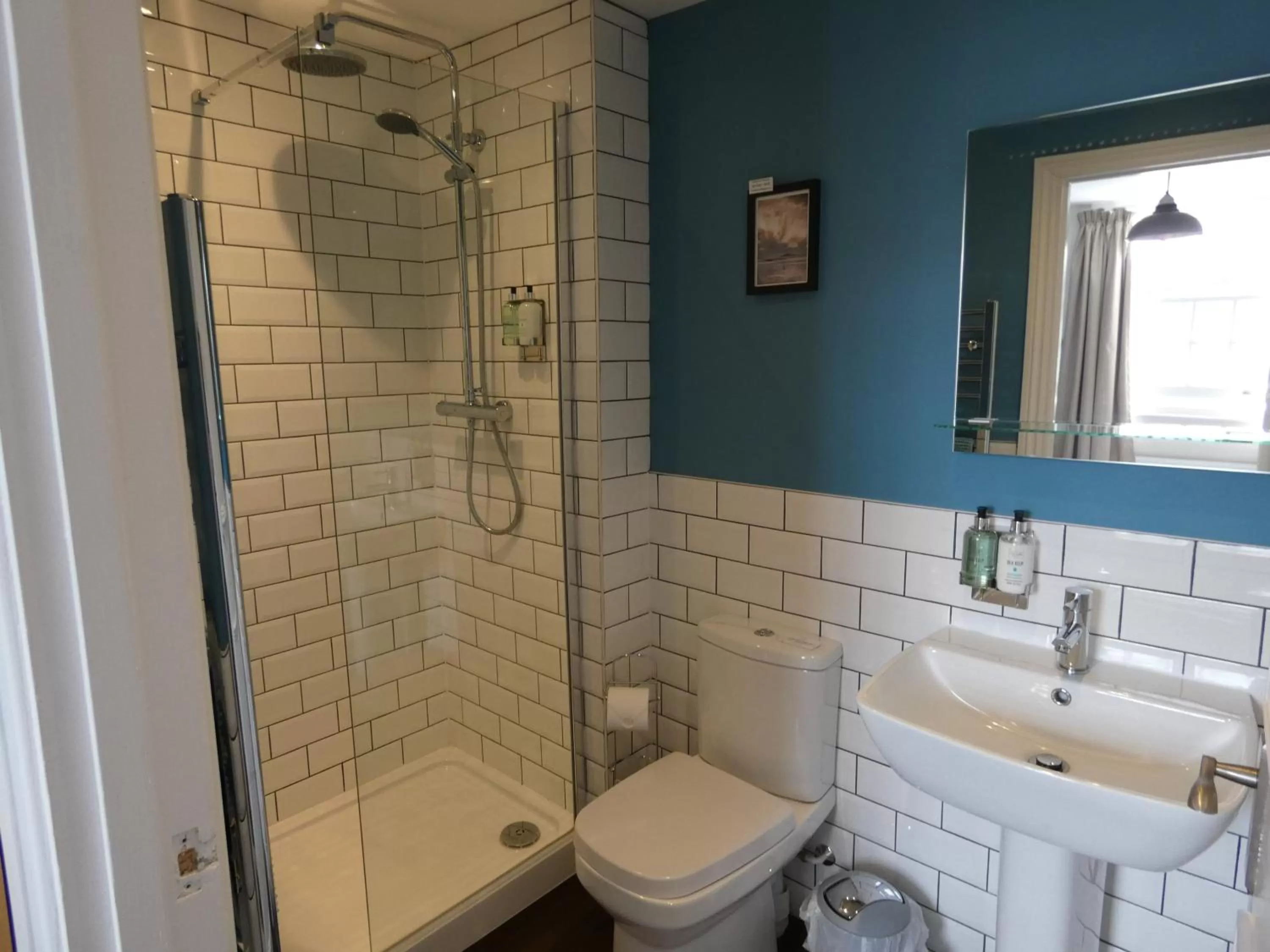 Bathroom in The Sloop Inn