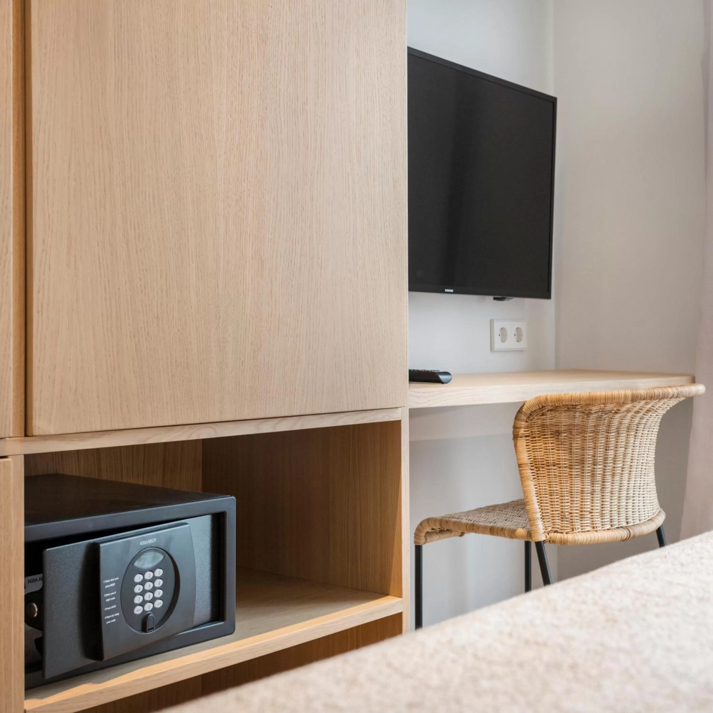 TV and multimedia, Bed in Alta House Begur