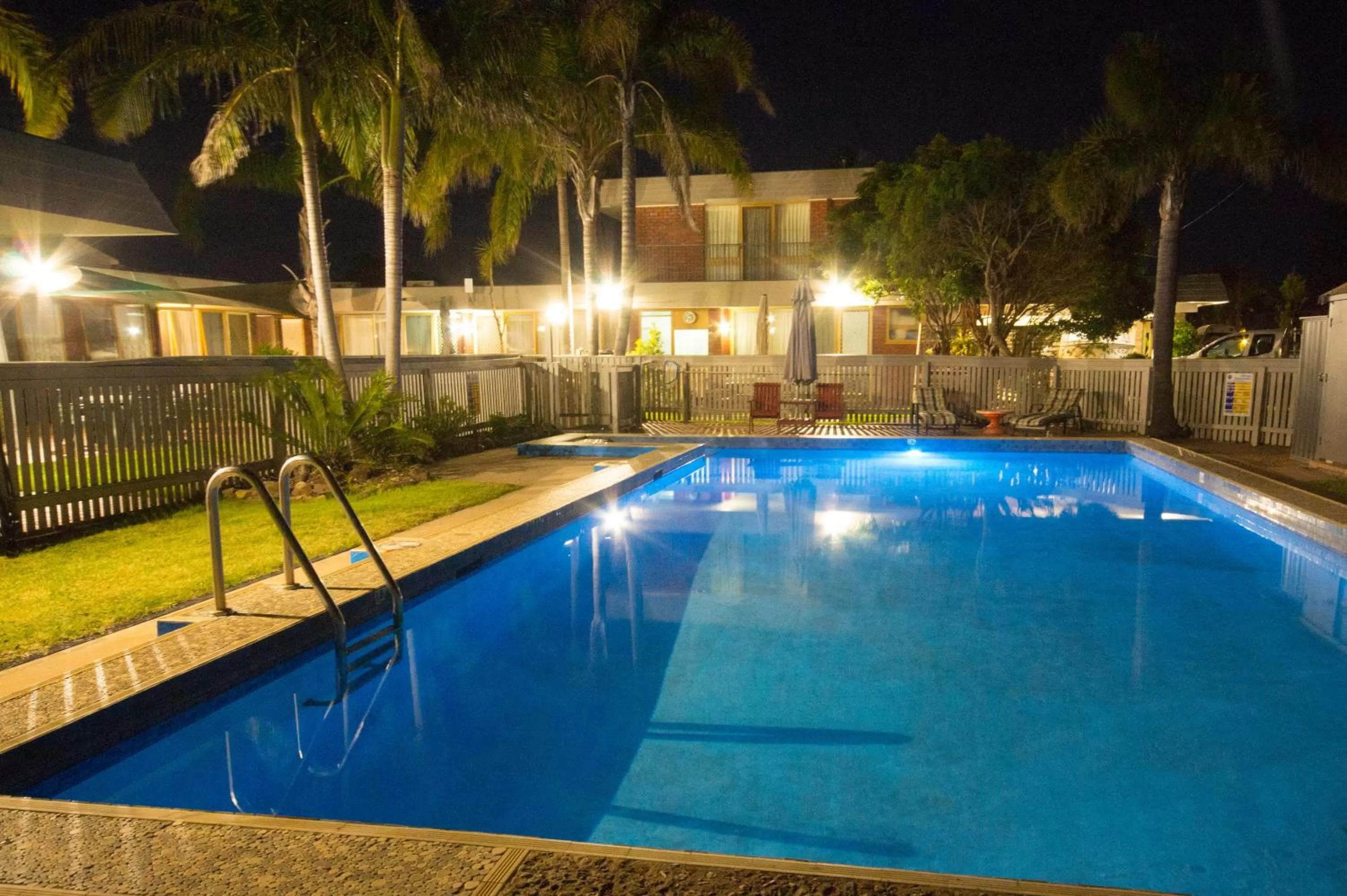 Swimming pool in Kalindo Merimbula