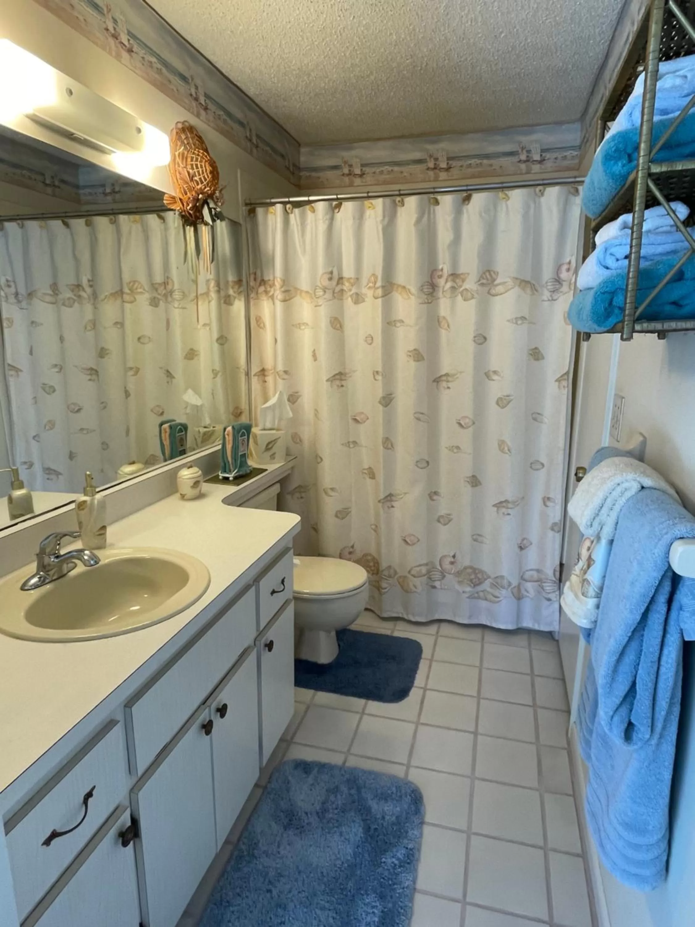 Bathroom in Rae’s Place