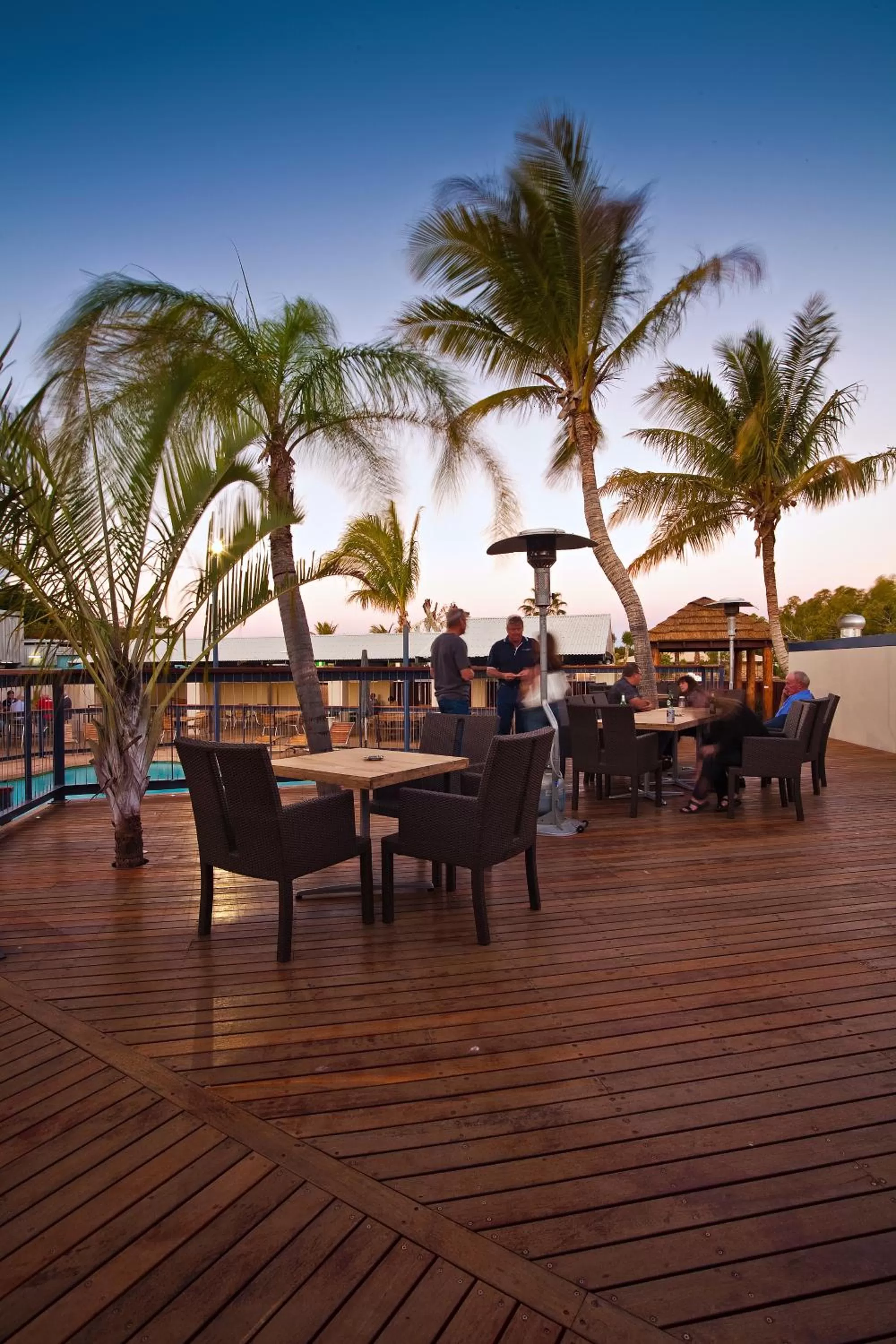 Restaurant/places to eat in Potshot Hotel Resort