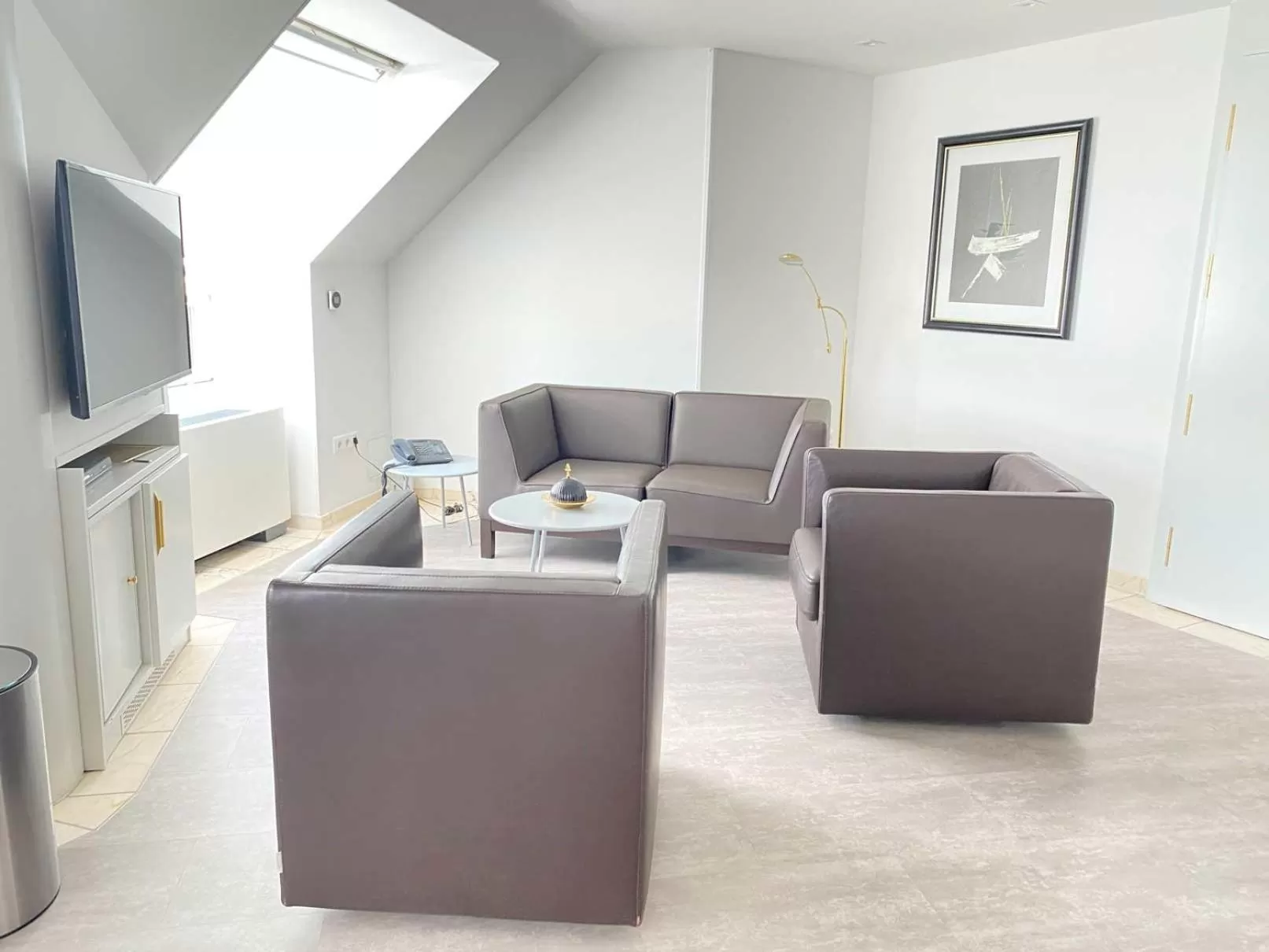 TV and multimedia in Hotel Bayerischer Hof