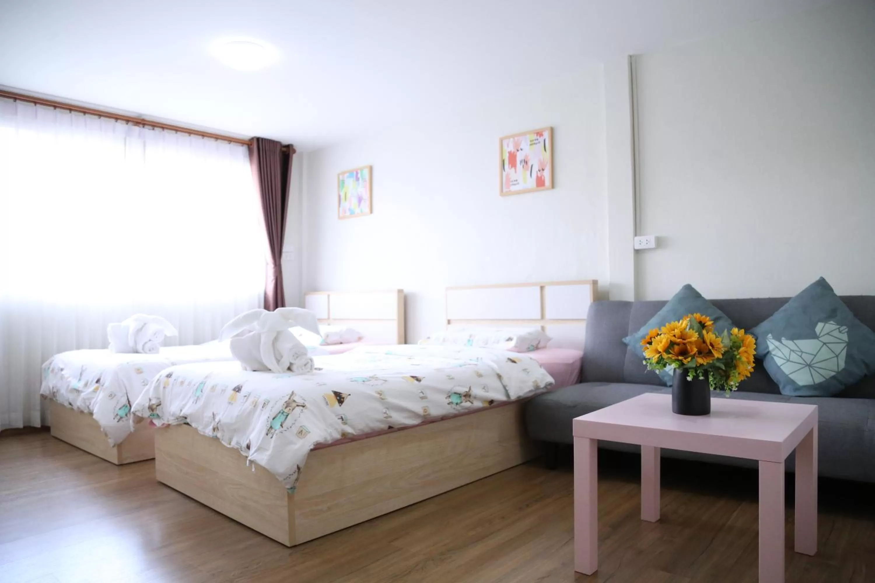 Photo of the whole room, Bed in TD Bangkok