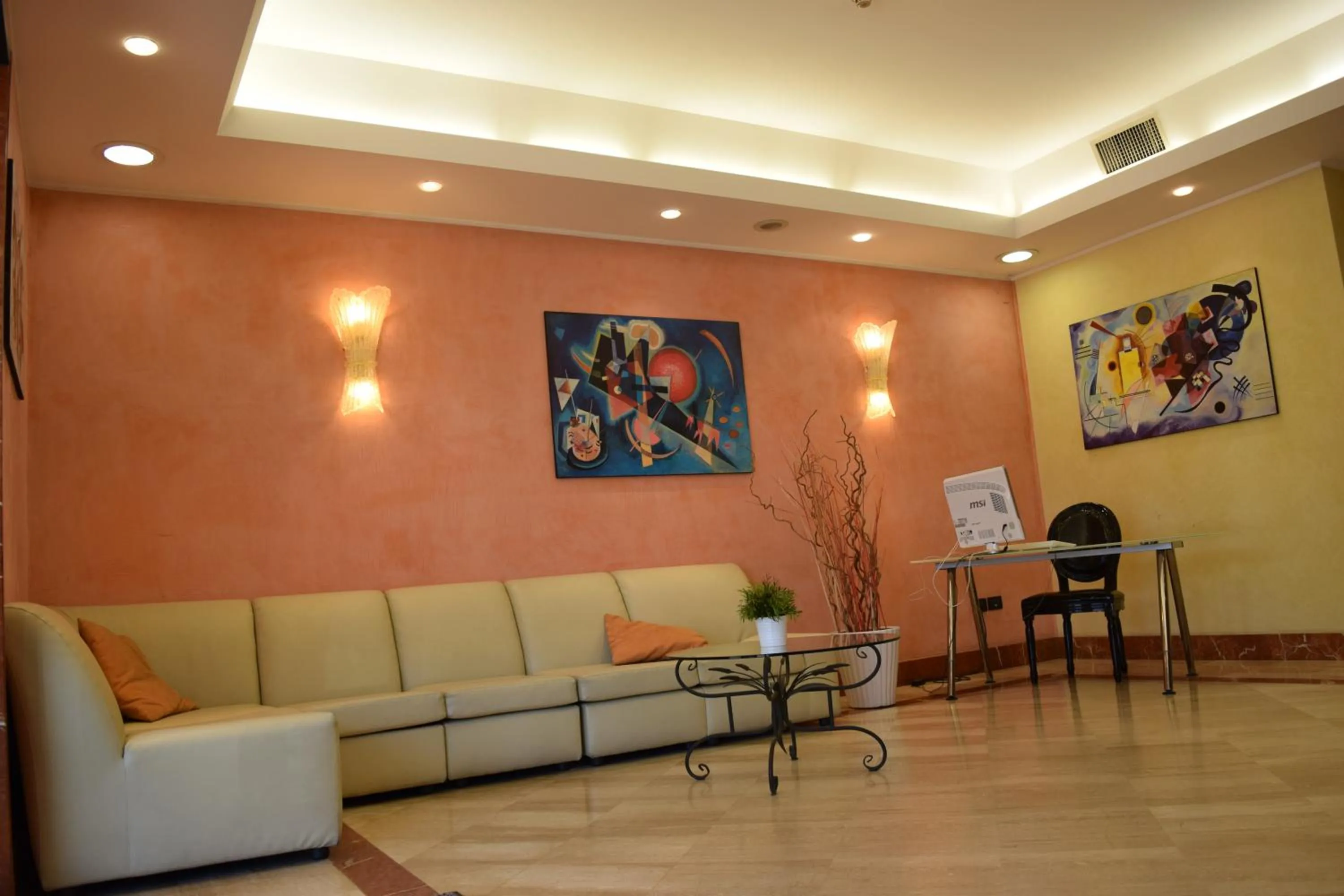 Lobby or reception in Hotel President Pomezia