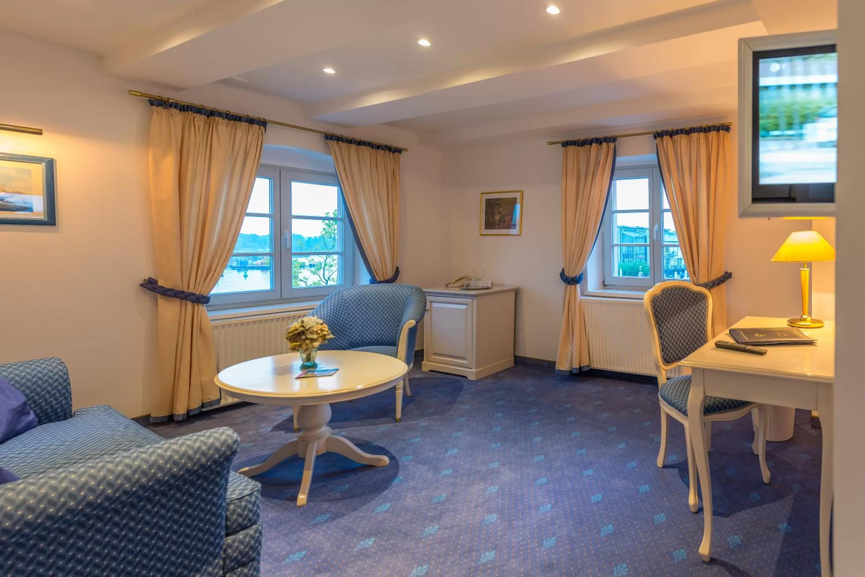 Living room in Hotel Am Yachthafen