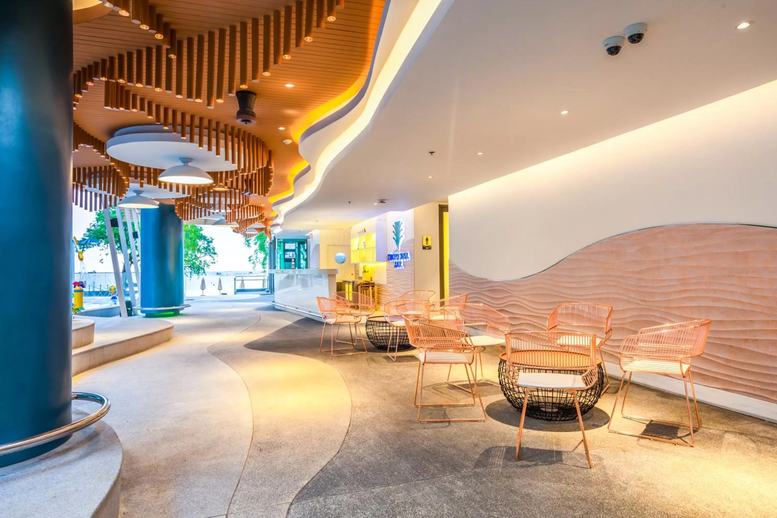 Lounge or bar in Centara Sonrisa Residences & Suites Sriracha - SHA Extra Plus