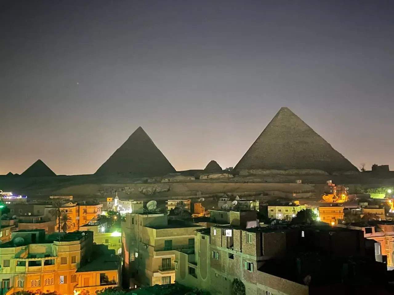 Twin Room in pyramids inn Twin Room in pyramids inn