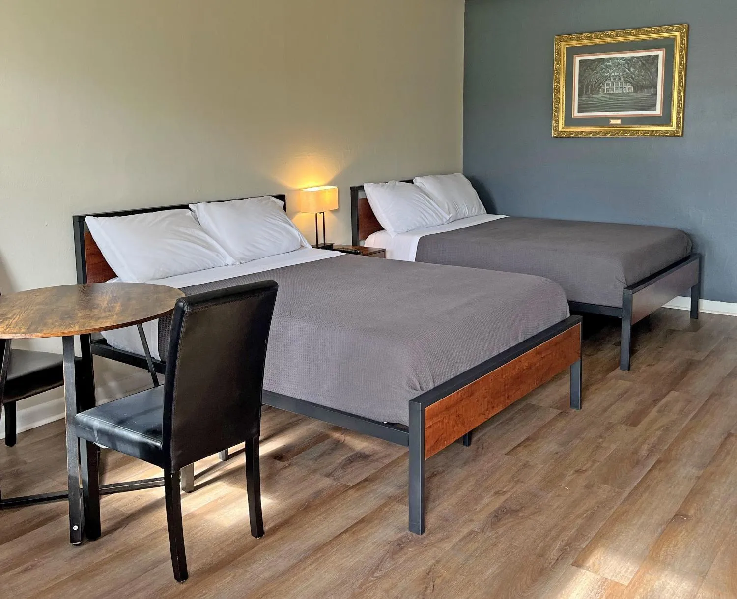 Bed in Red Carpet Inn - Houma