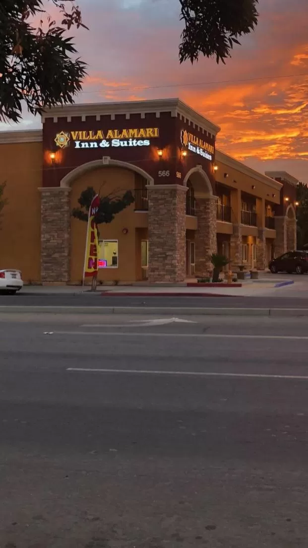 Villa Alamari Inn and Suites